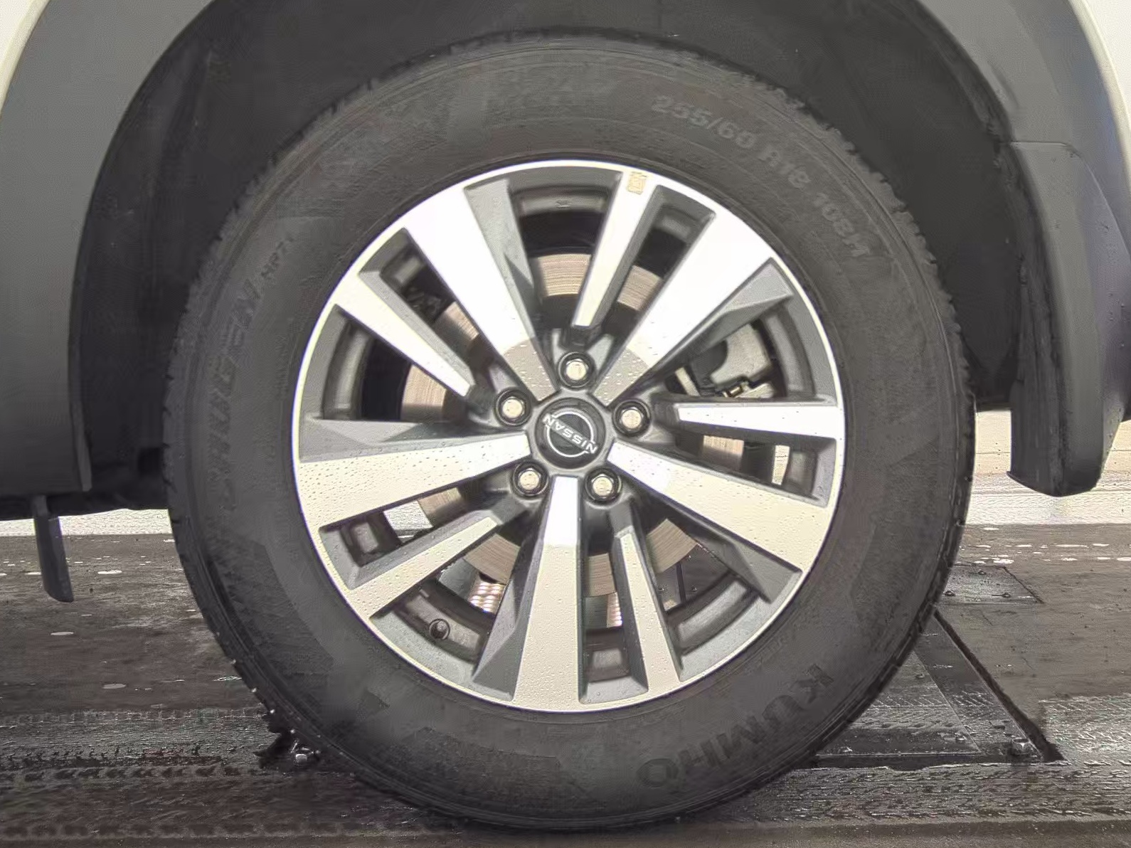 2025 Nissan Pathfinder SL AWD