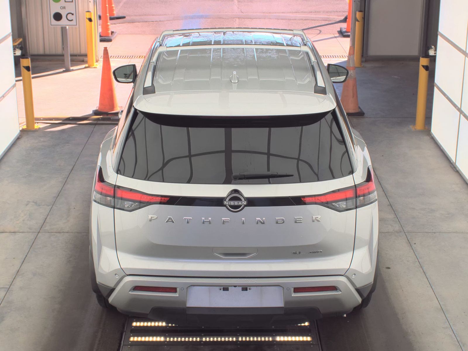 2025 Nissan Pathfinder SL AWD