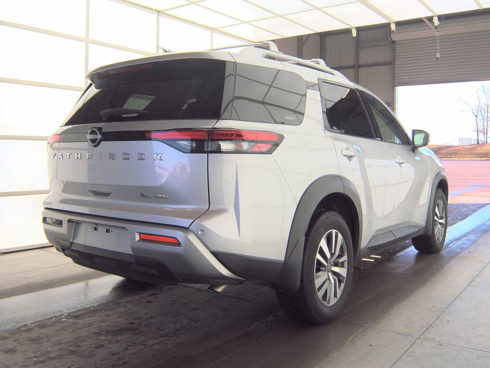 2025 Nissan Pathfinder SL AWD