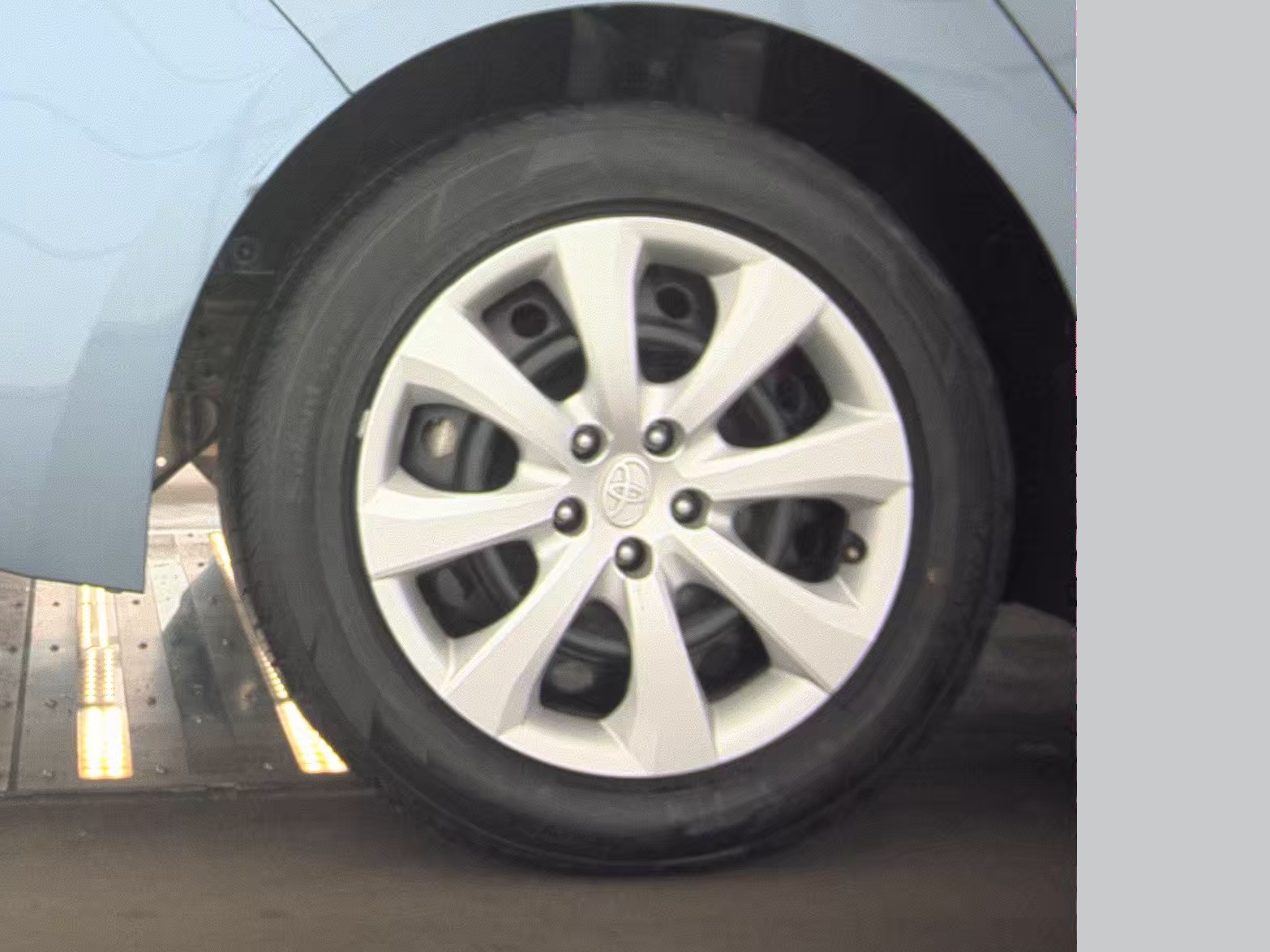 2024 Toyota Corolla LE FWD