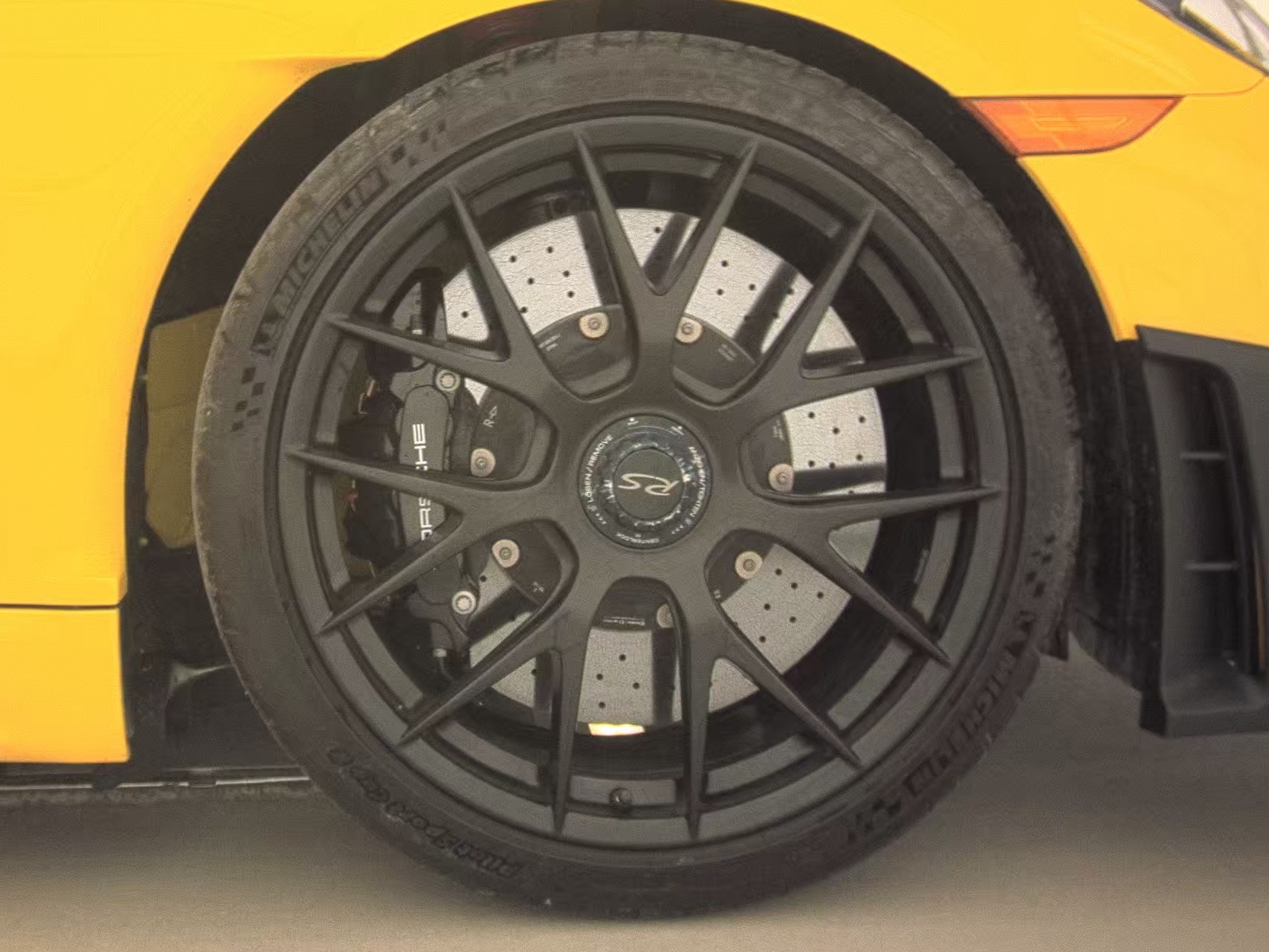 2024 Porsche 718 Cayman GT4 RS RWD