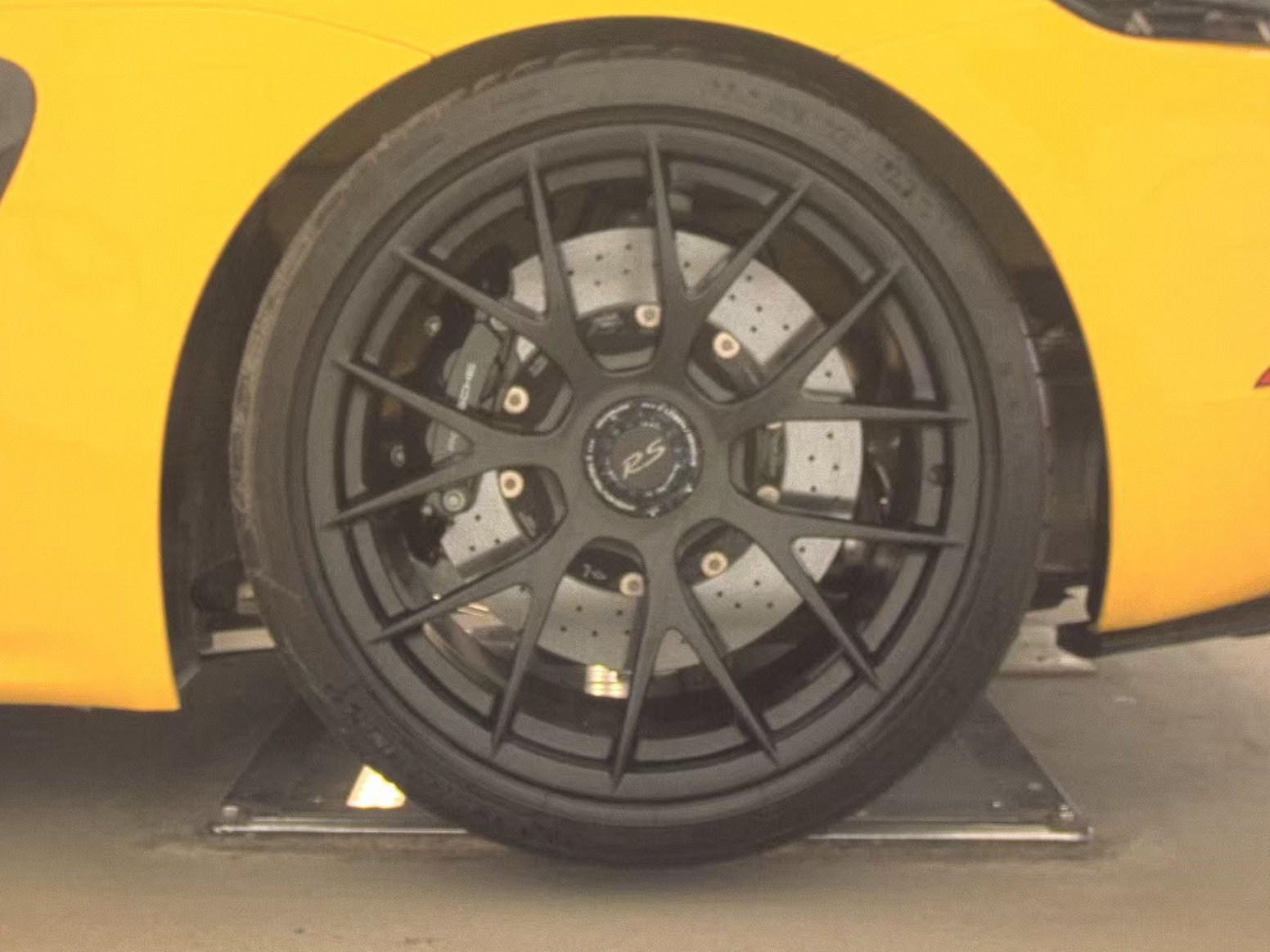 2024 Porsche 718 Cayman GT4 RS RWD