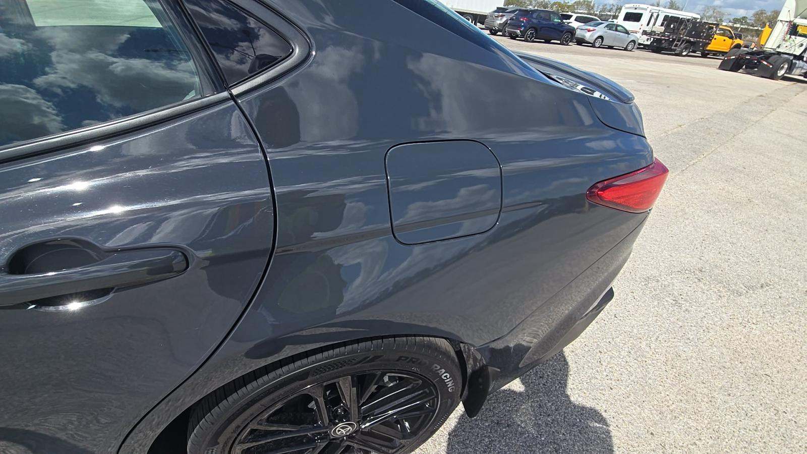 2025 Toyota Camry SE FWD