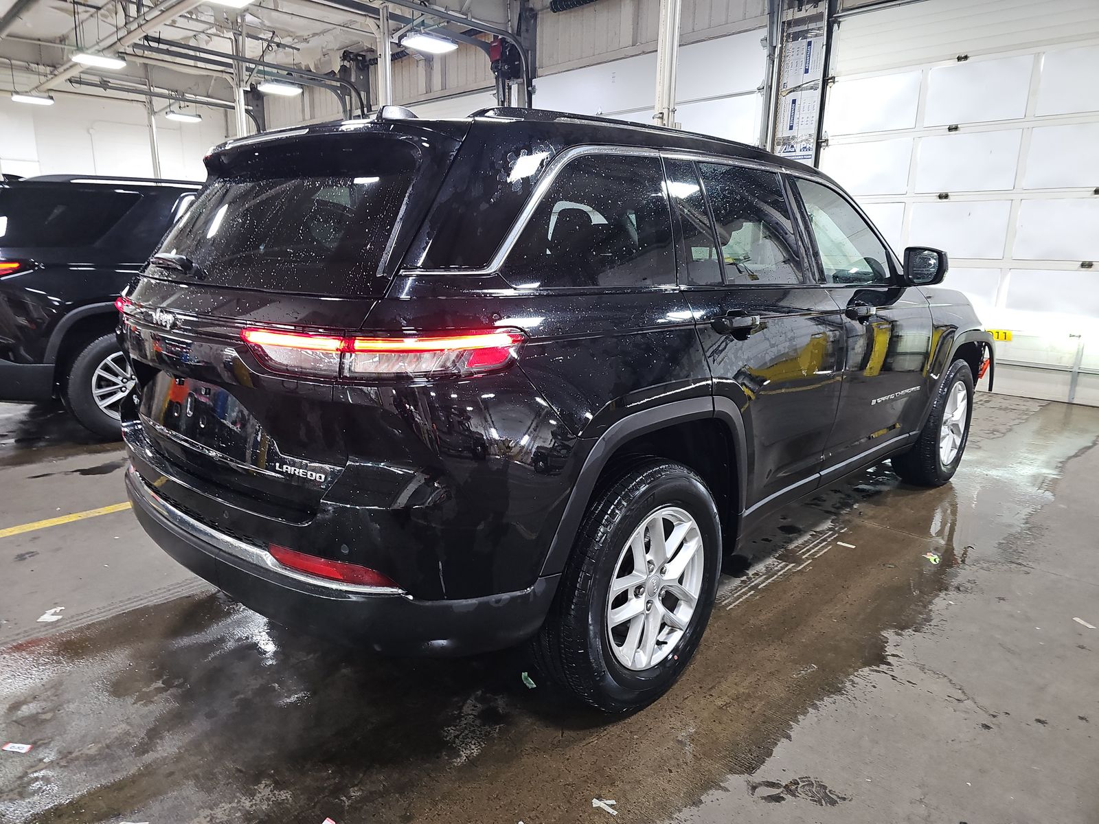 JEEP LAREDO - 6
