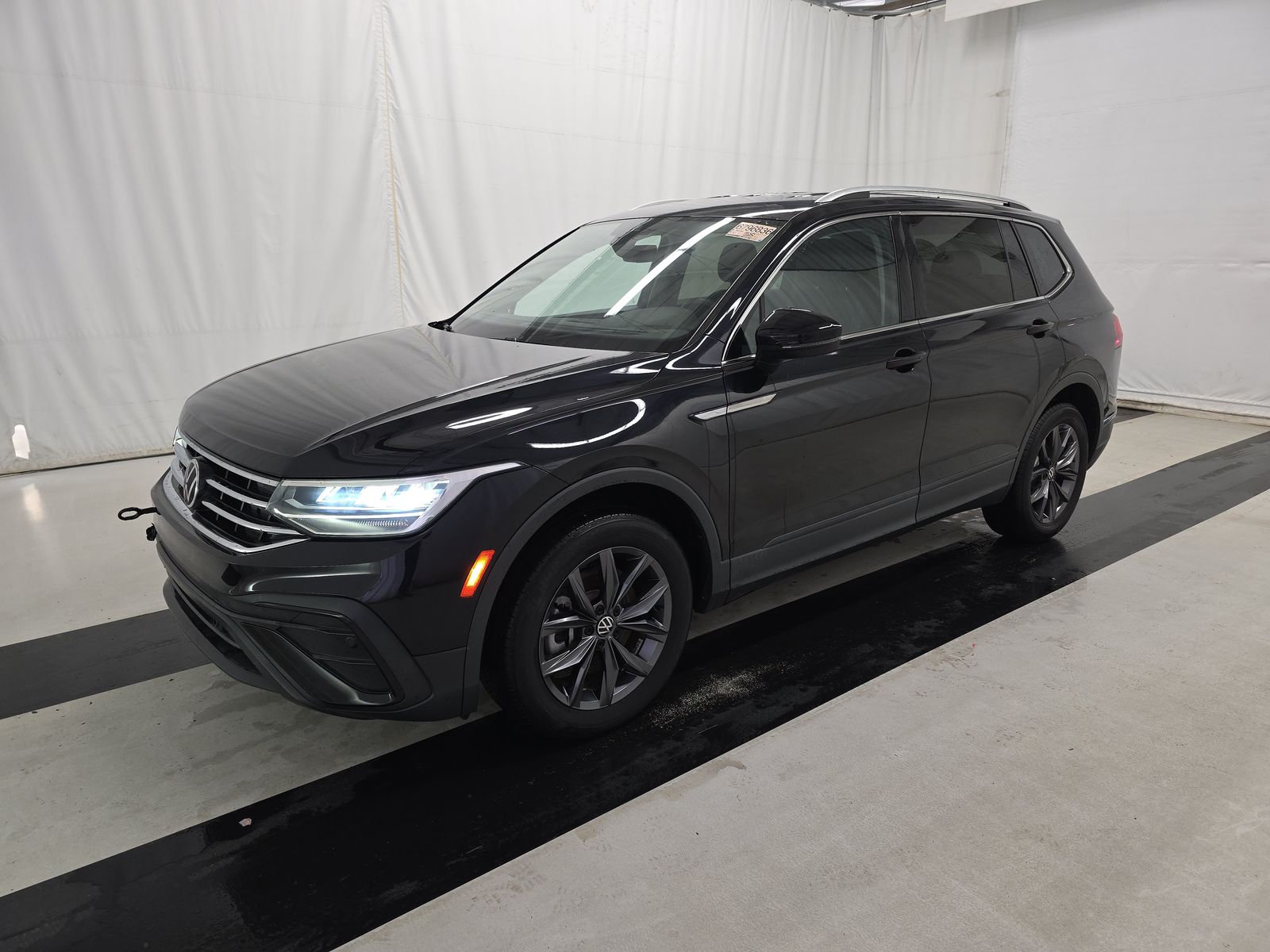 2022 Volkswagen Tiguan 2.0T SE FWD