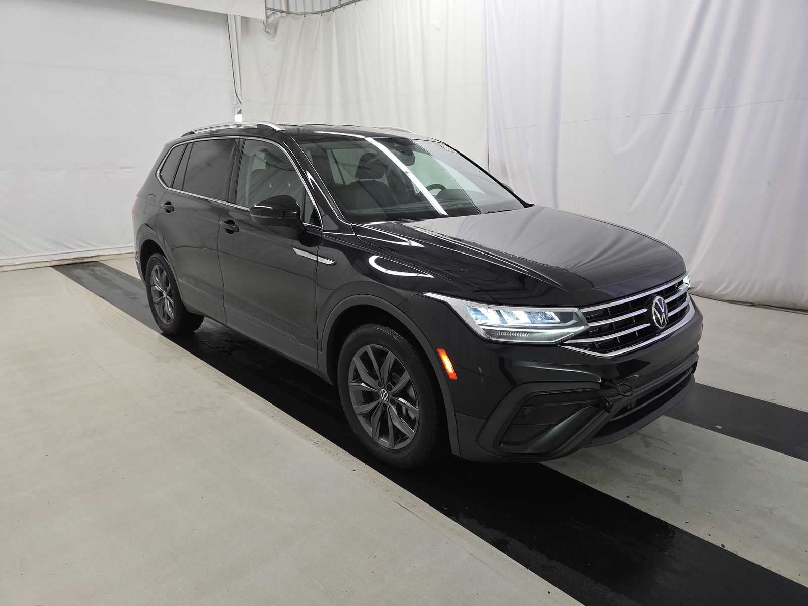 2022 Volkswagen Tiguan 2.0T SE FWD