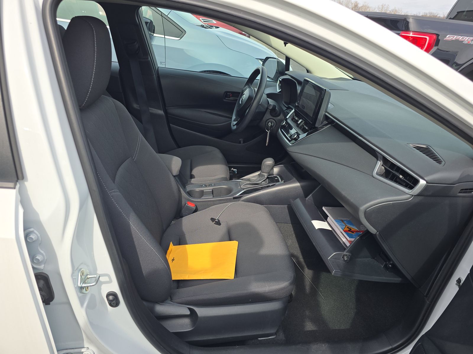 2024 Toyota Corolla LE FWD