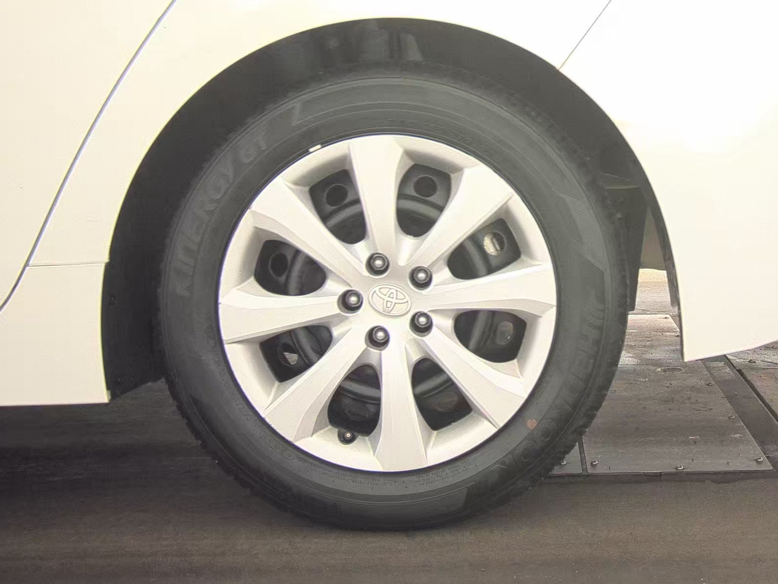 2024 Toyota Corolla LE FWD