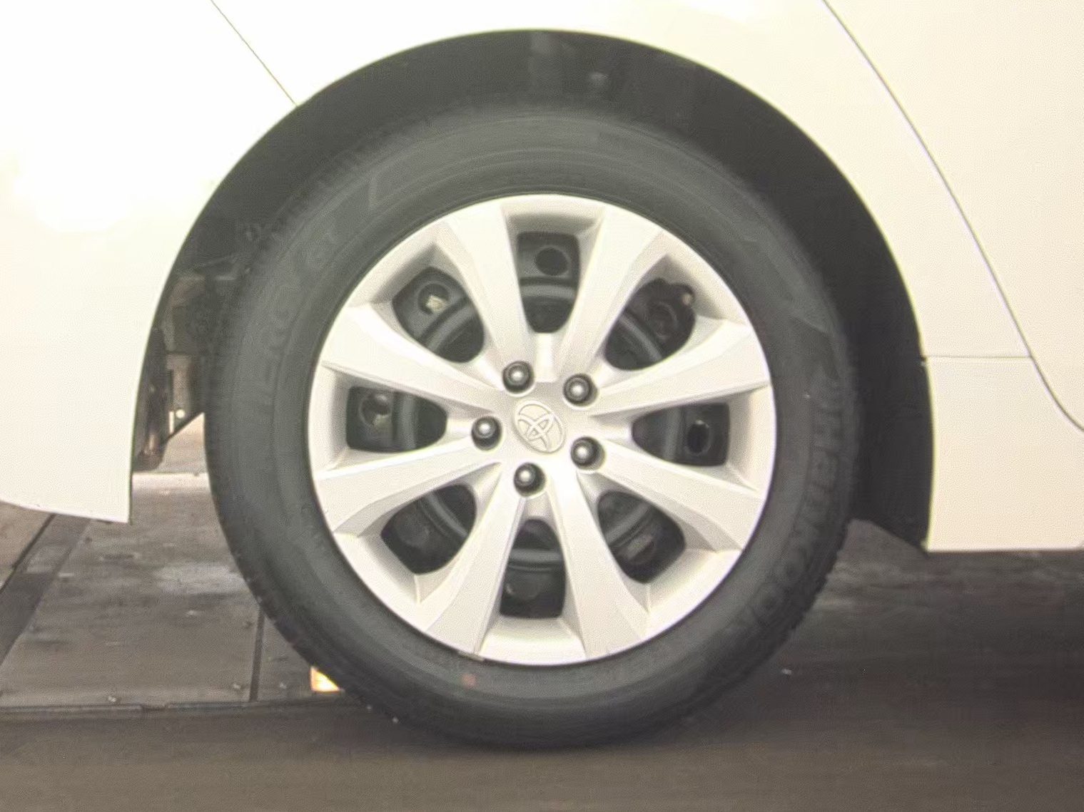 2024 Toyota Corolla LE FWD