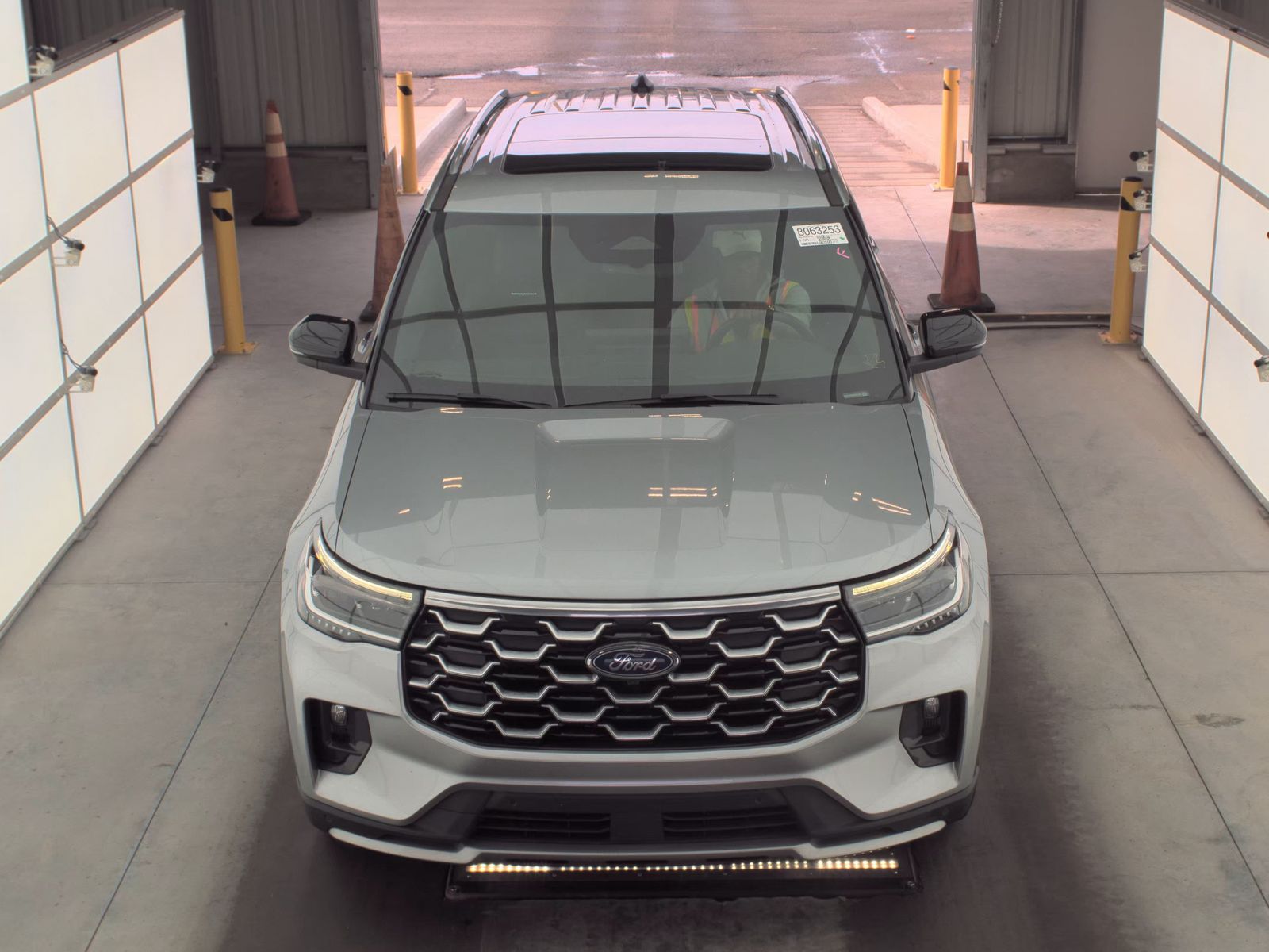 2025 Ford Explorer Platinum RWD