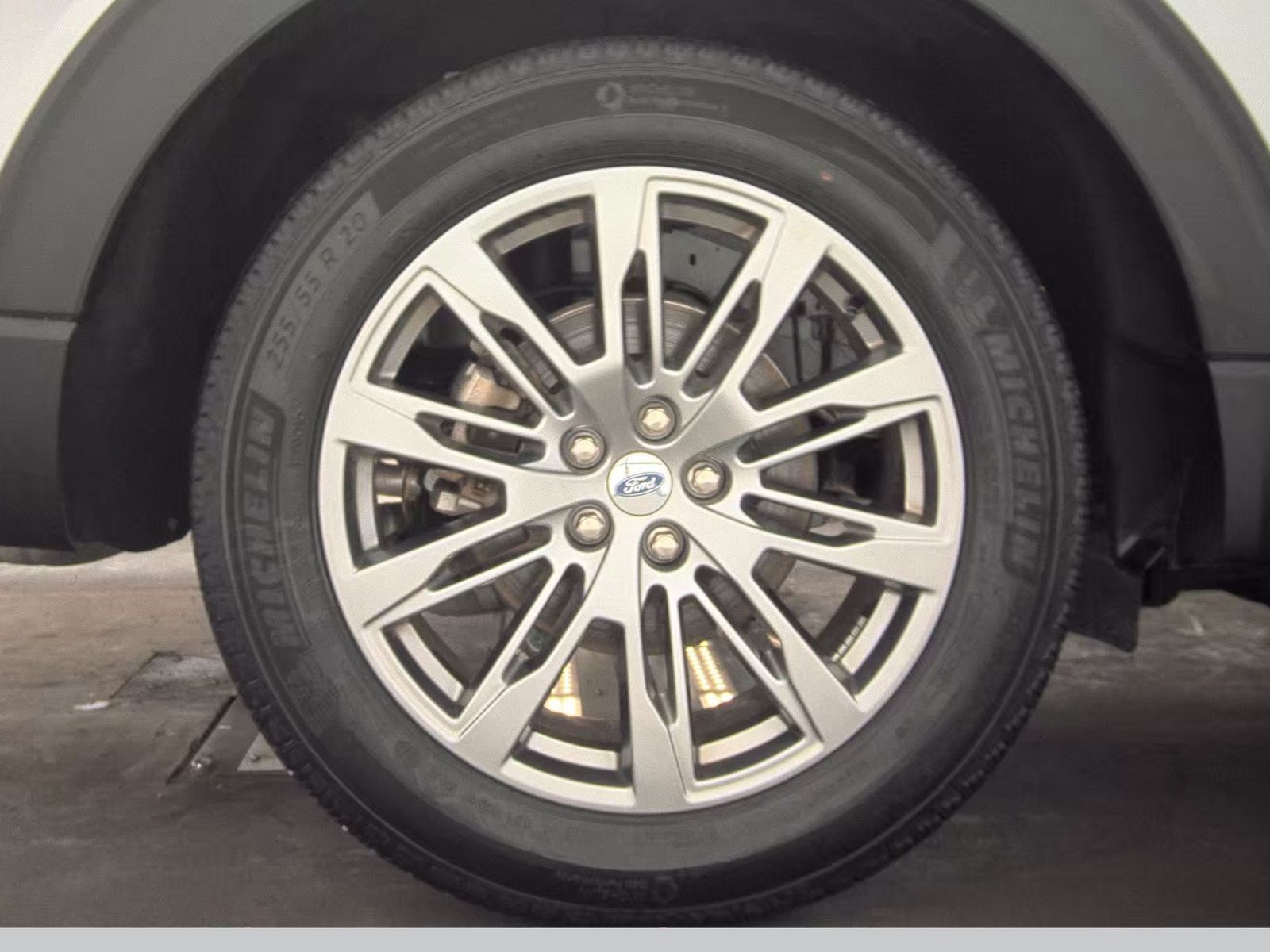 2025 Ford Explorer Platinum RWD