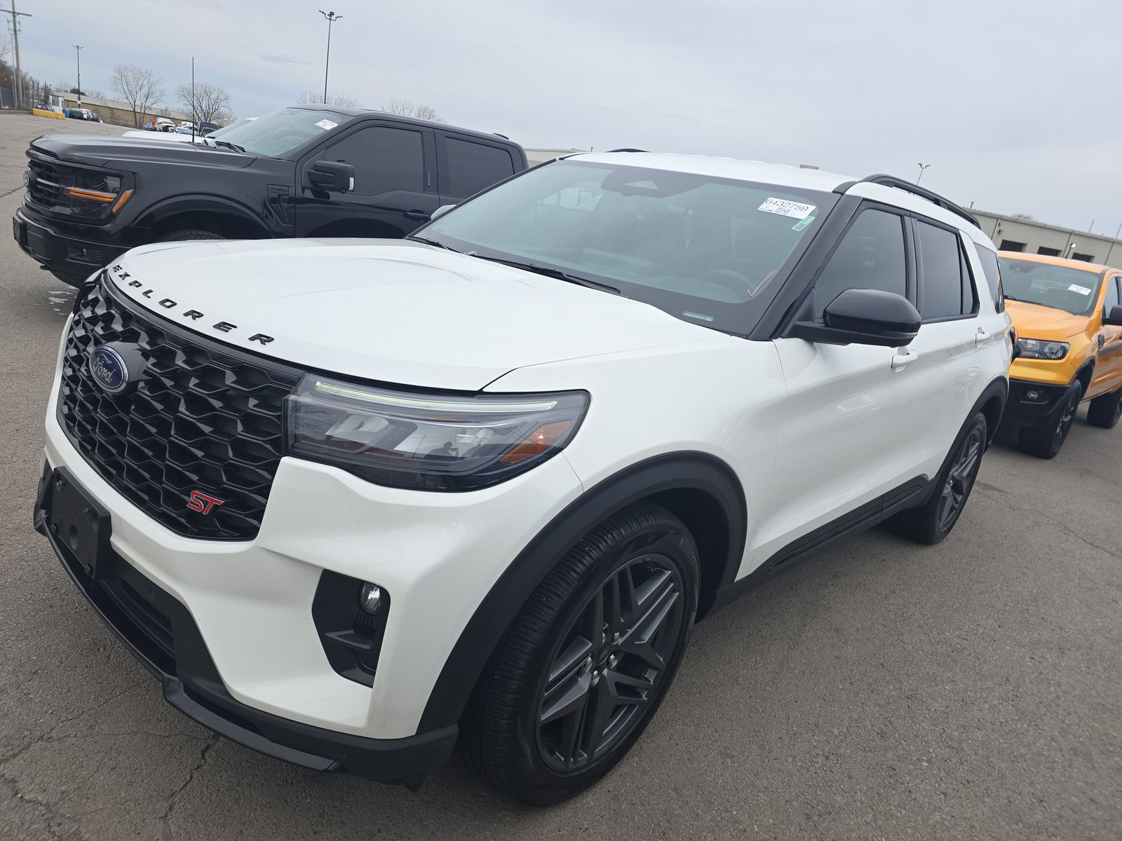 2025 Ford Explorer ST AWD