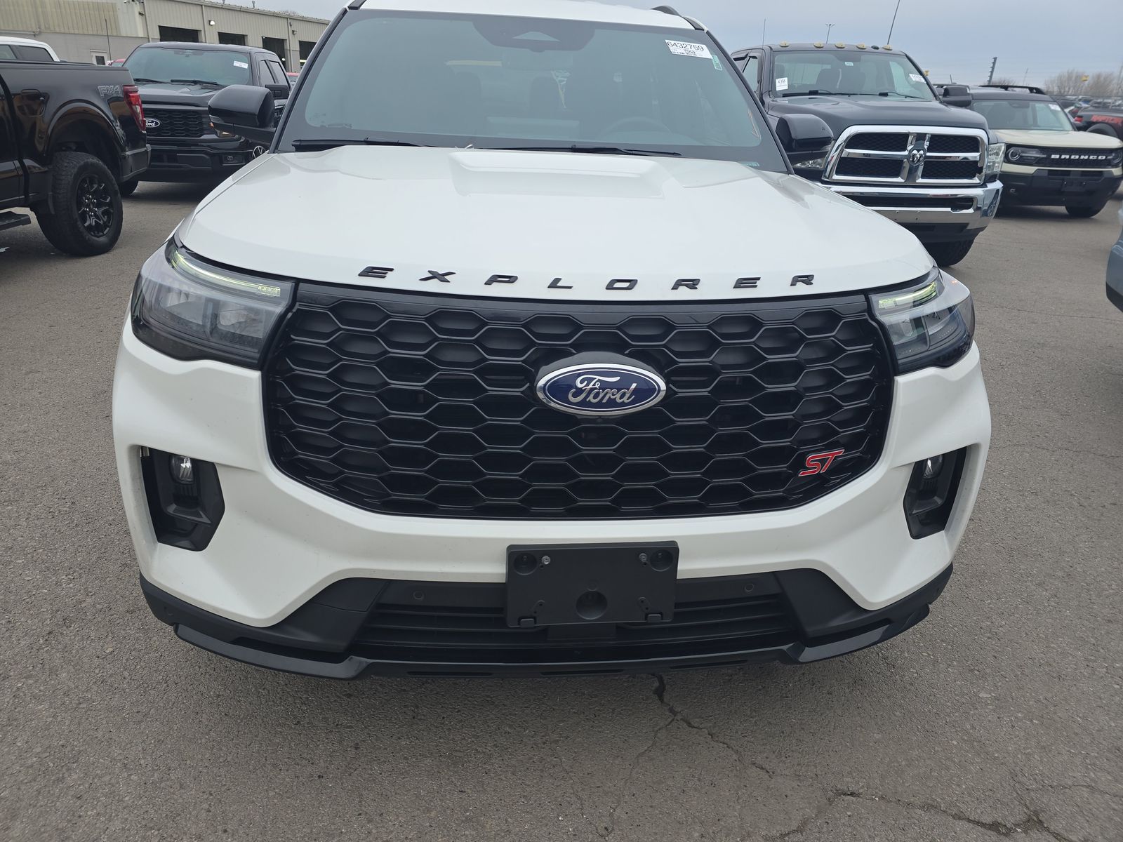 2025 Ford Explorer ST AWD