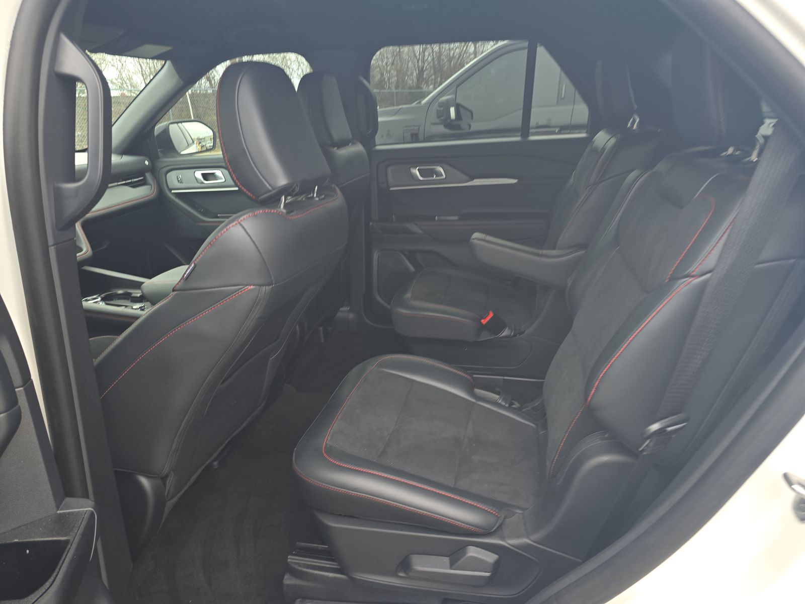 2025 Ford Explorer ST AWD