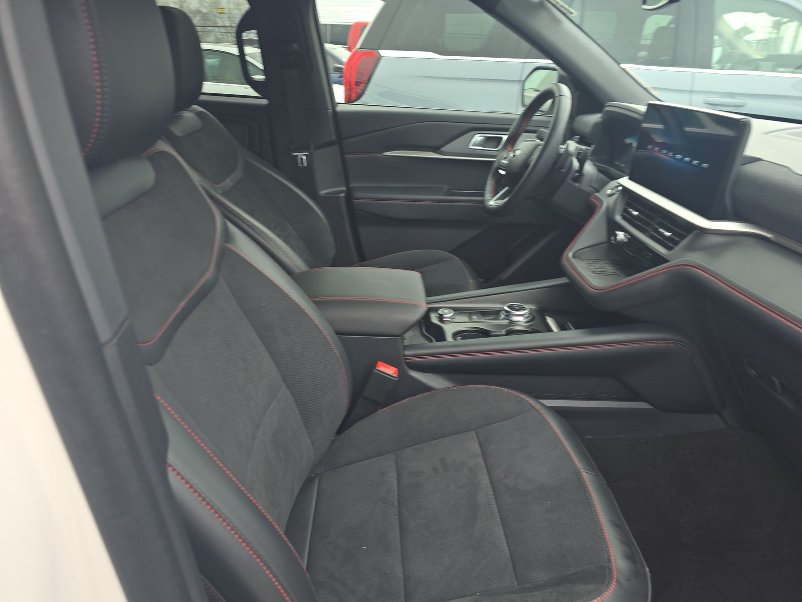 2025 Ford Explorer ST AWD