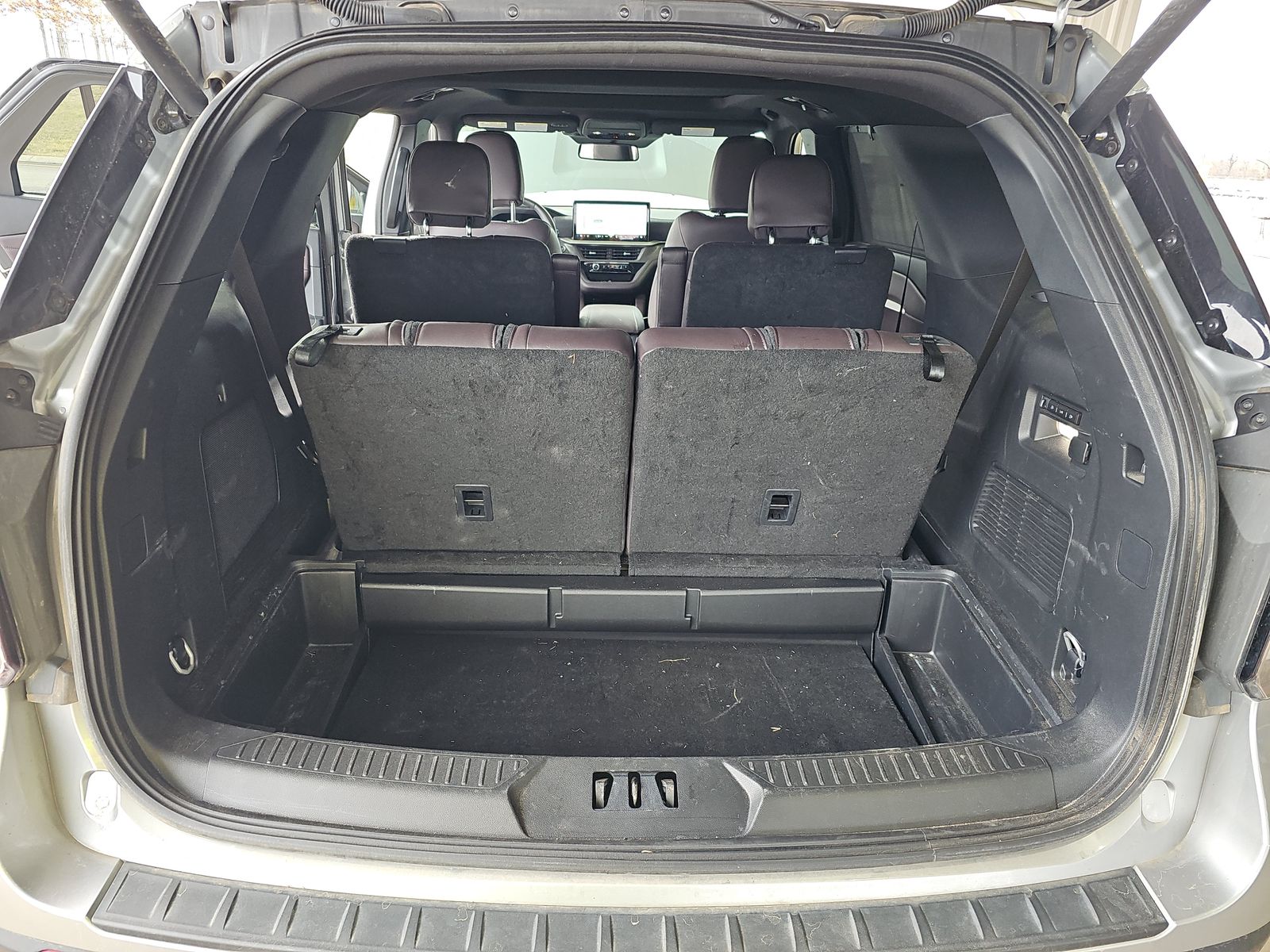 2025 Ford Explorer Platinum FWD