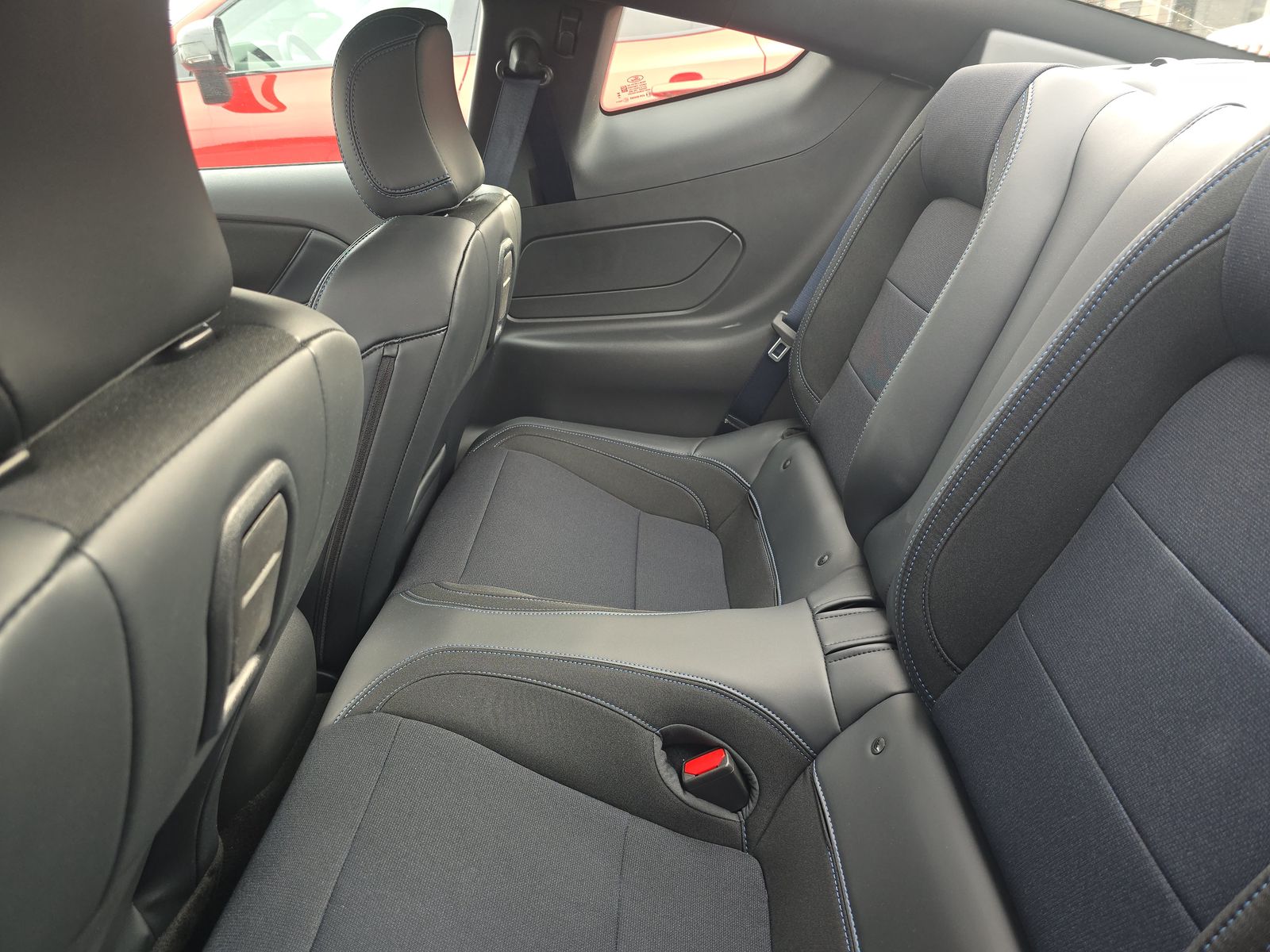 2025 Ford Mustang Dark Horse RWD