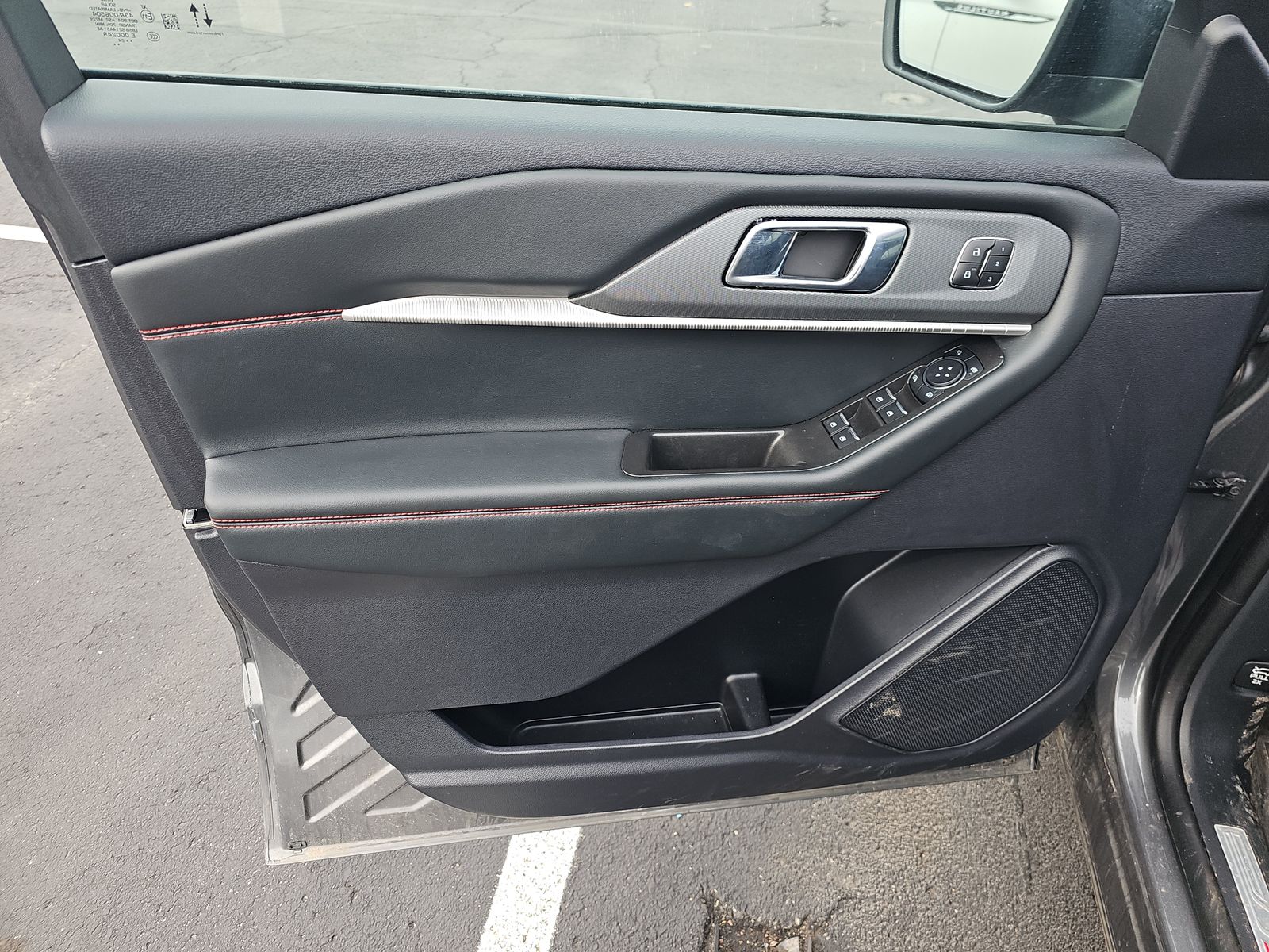 2025 Ford Explorer ST-Line AWD