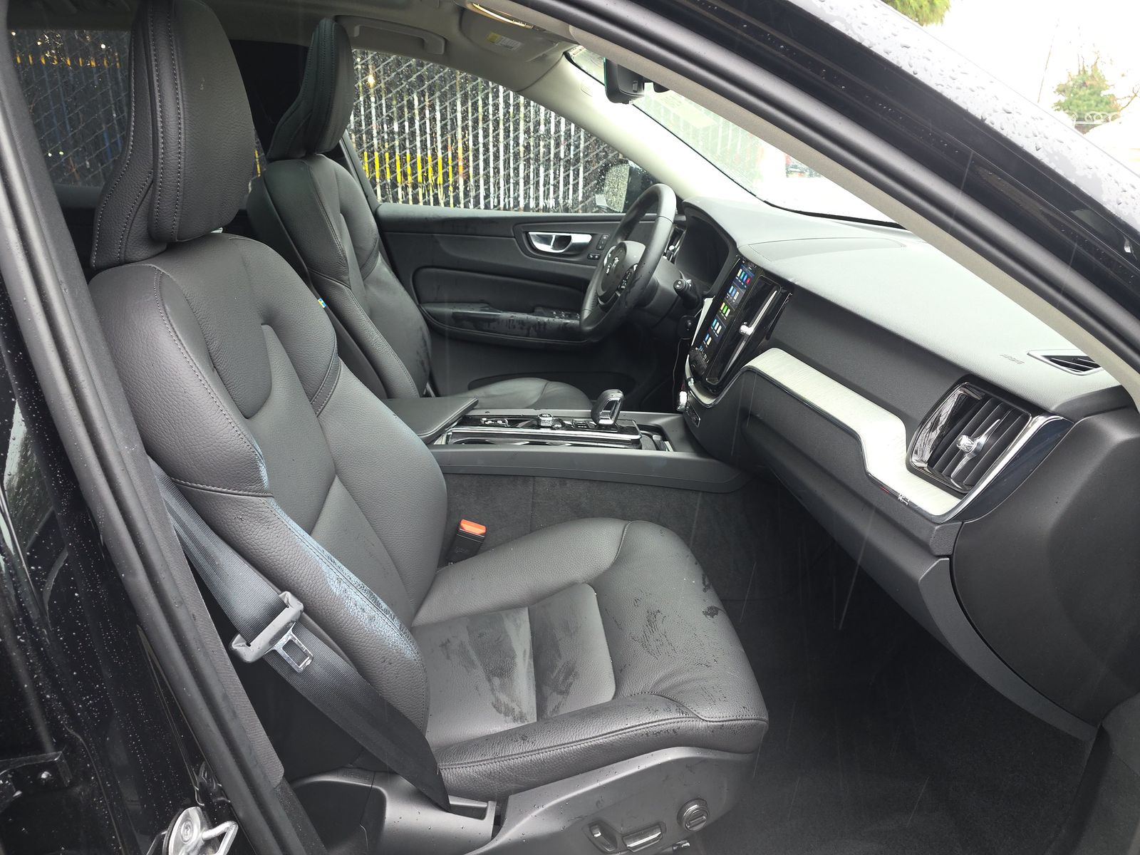 2025 Volvo XC60 B5 Plus FWD