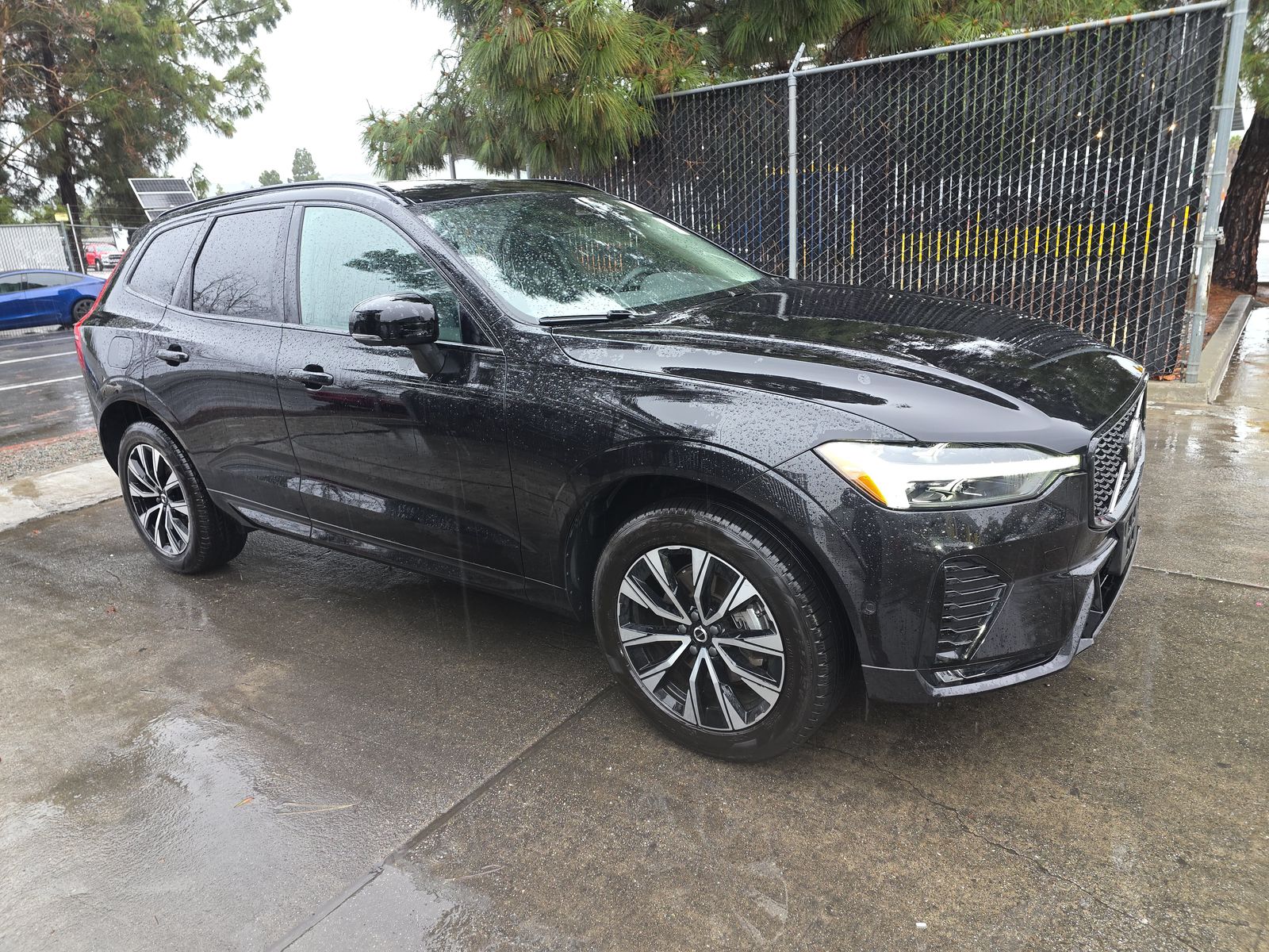 2025 Volvo XC60 B5 Plus FWD