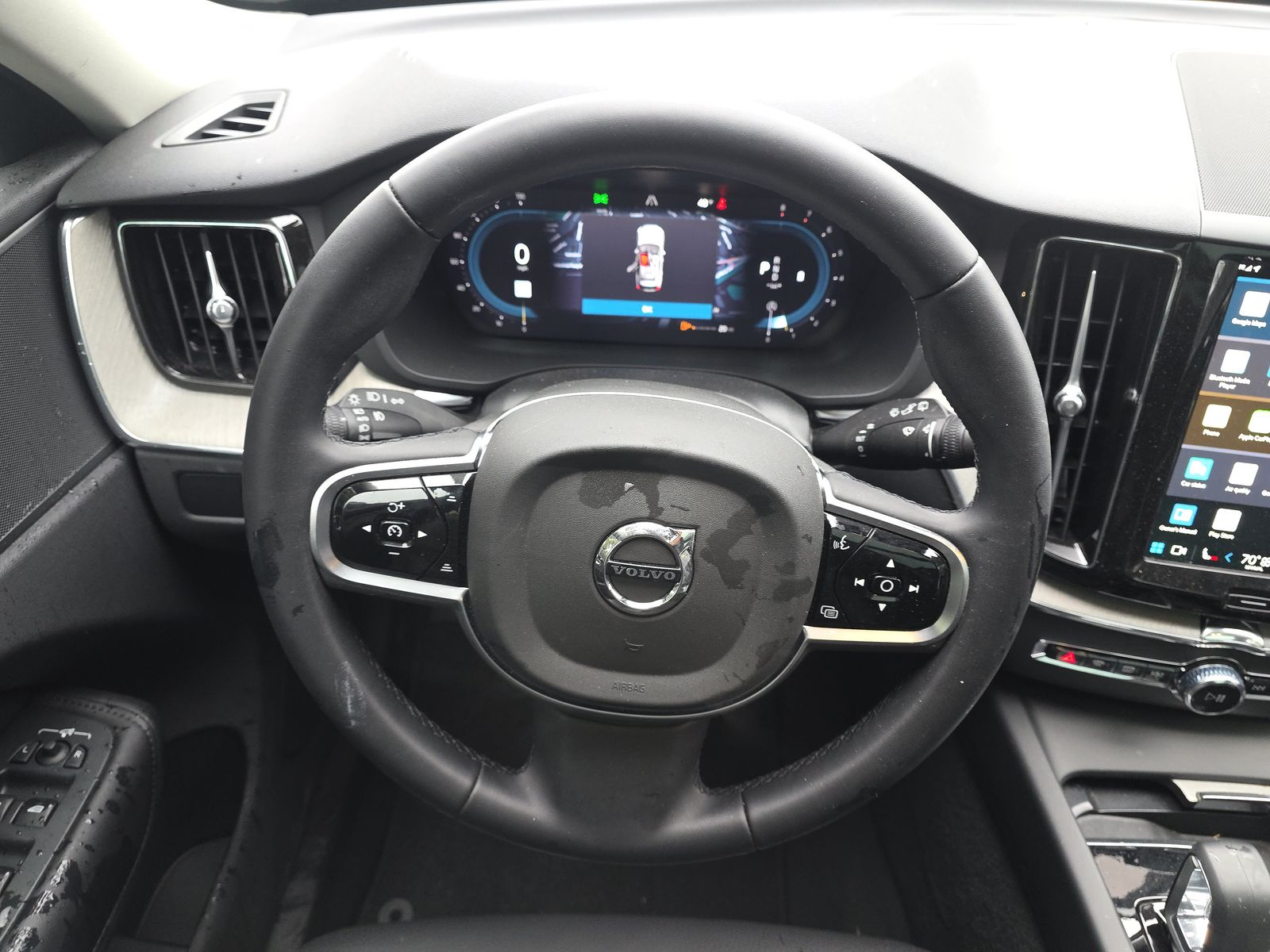 2025 Volvo XC60 B5 Plus FWD