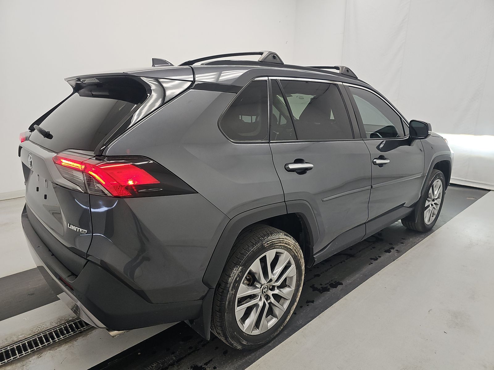 2022 Toyota RAV4 Limited FWD