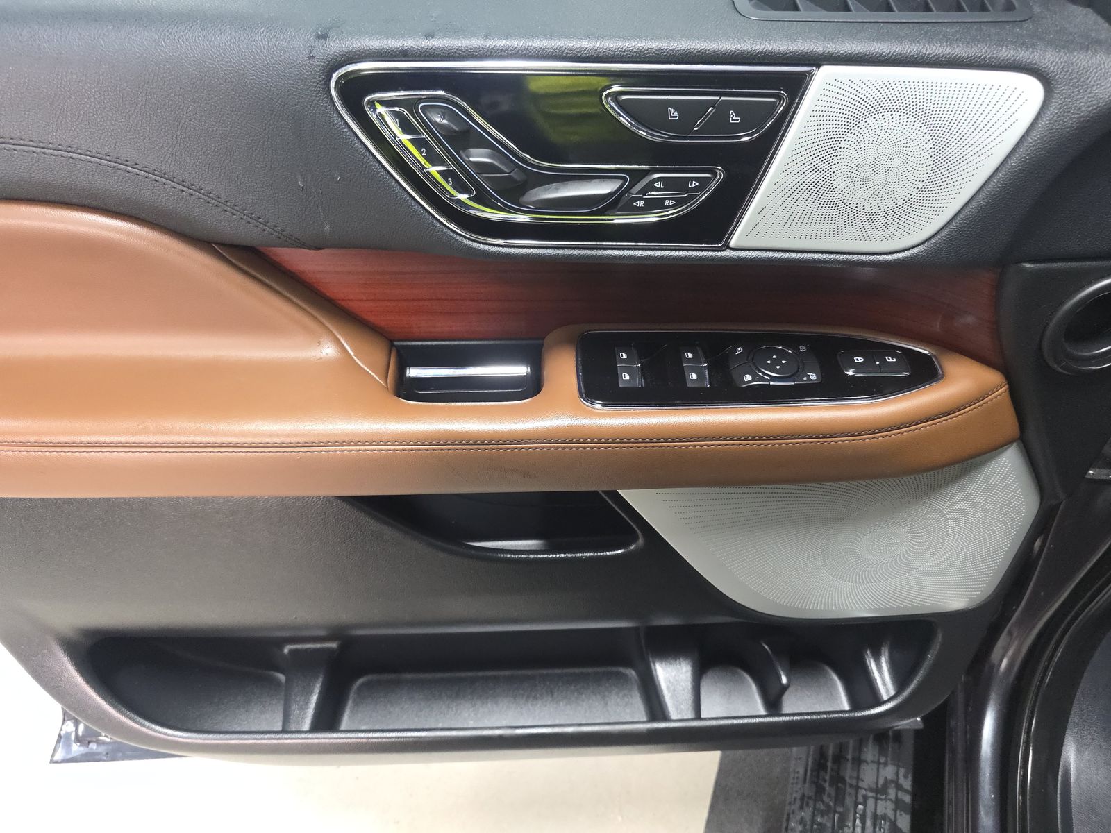 2022 Lincoln Navigator L Reserve RWD