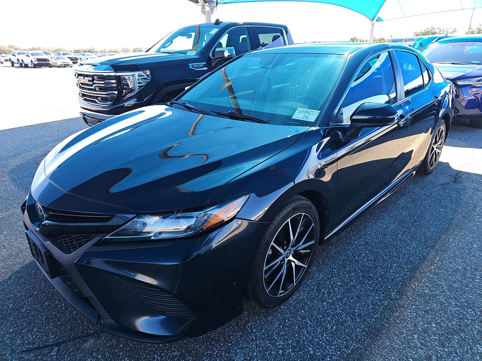 2019 Toyota Camry SE FWD