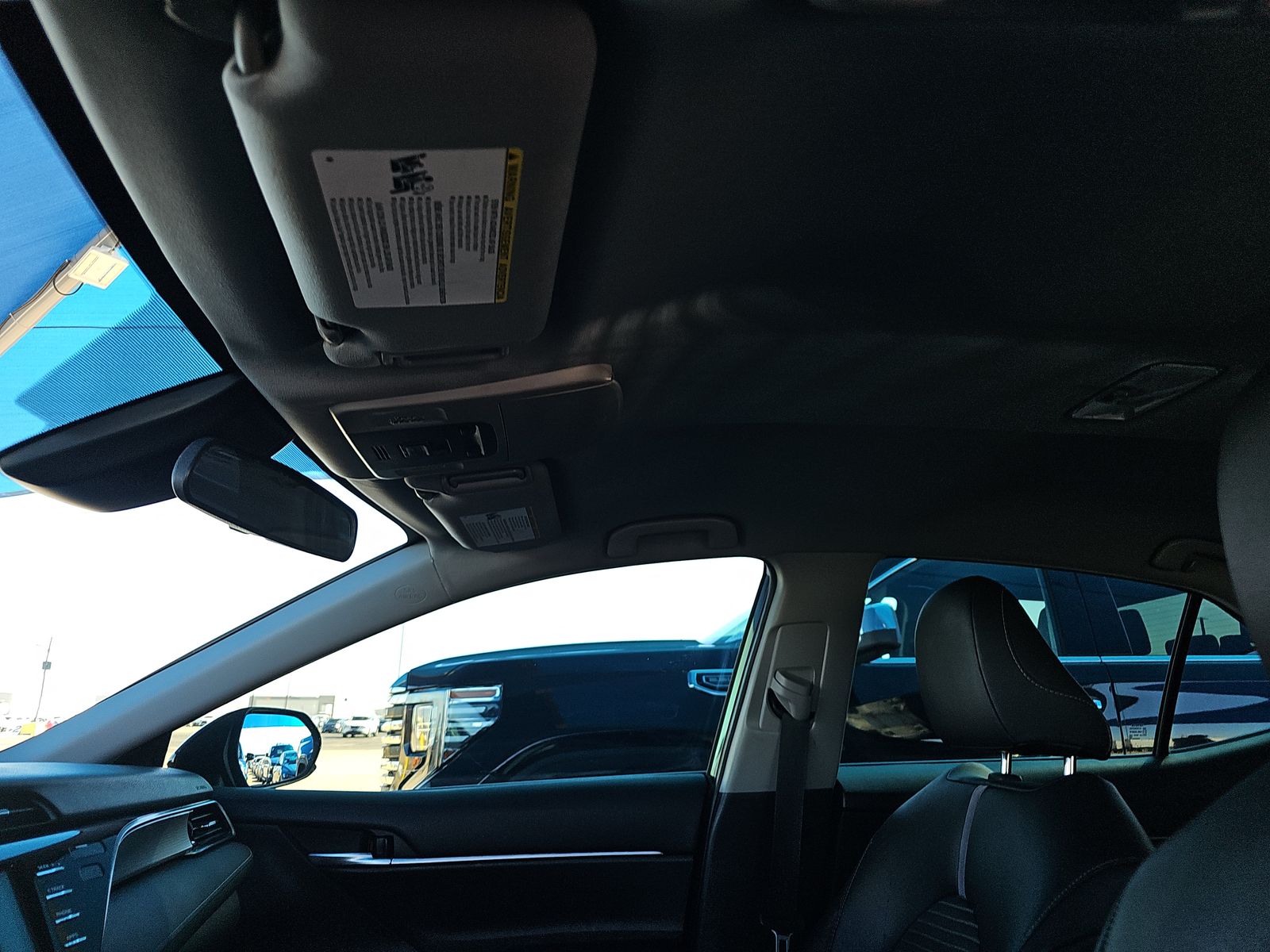 2019 Toyota Camry SE FWD
