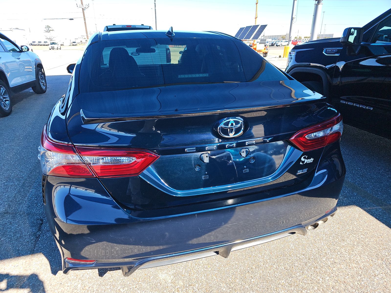 2019 Toyota Camry SE FWD
