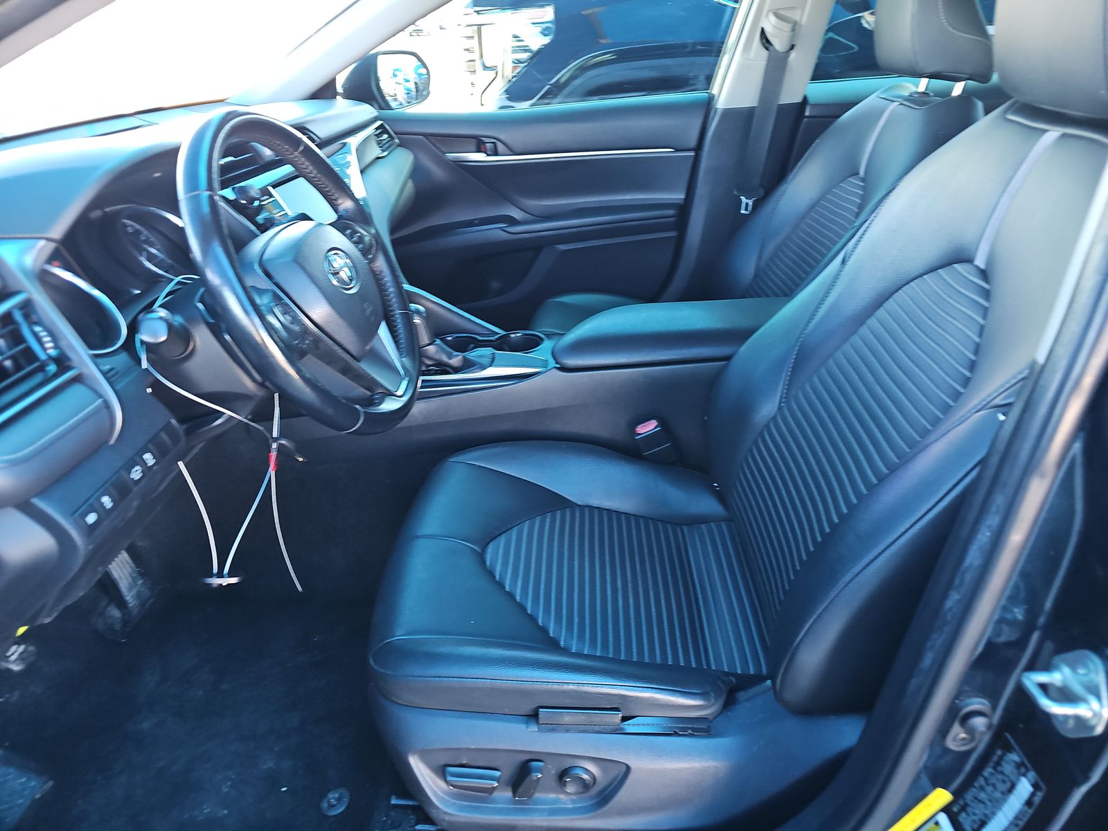 2019 Toyota Camry SE FWD