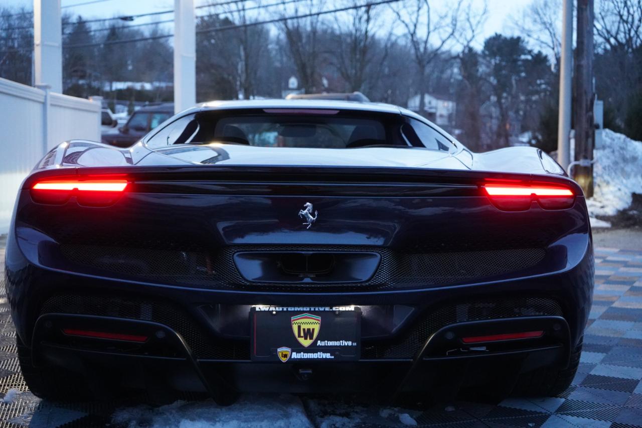 2024 Ferrari 296 GTB Base RWD