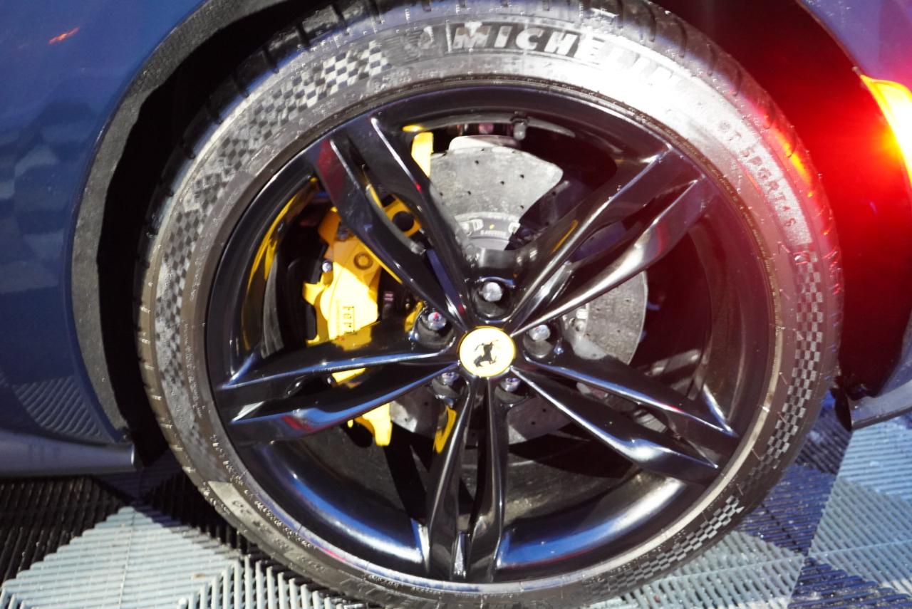 2024 Ferrari 296 GTB Base RWD