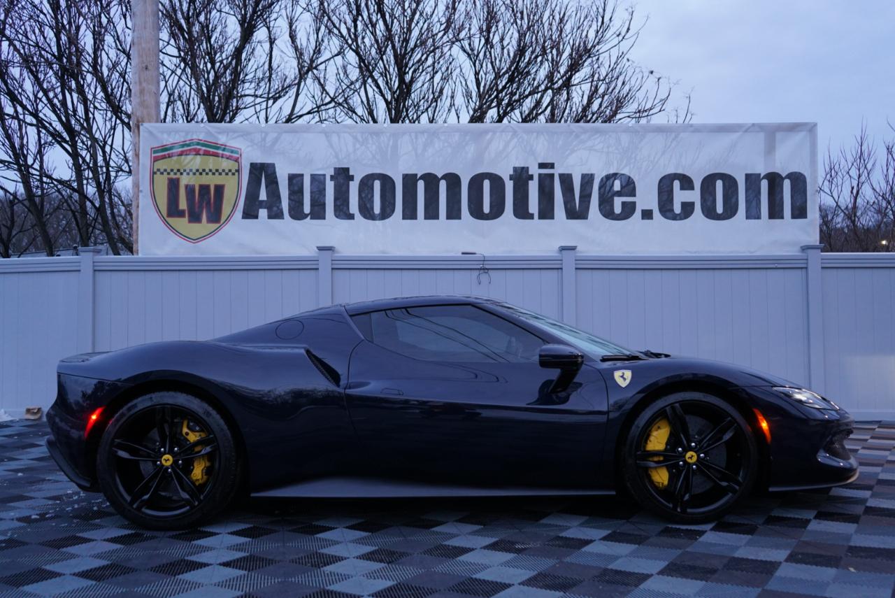 2024 Ferrari 296 GTB Base RWD