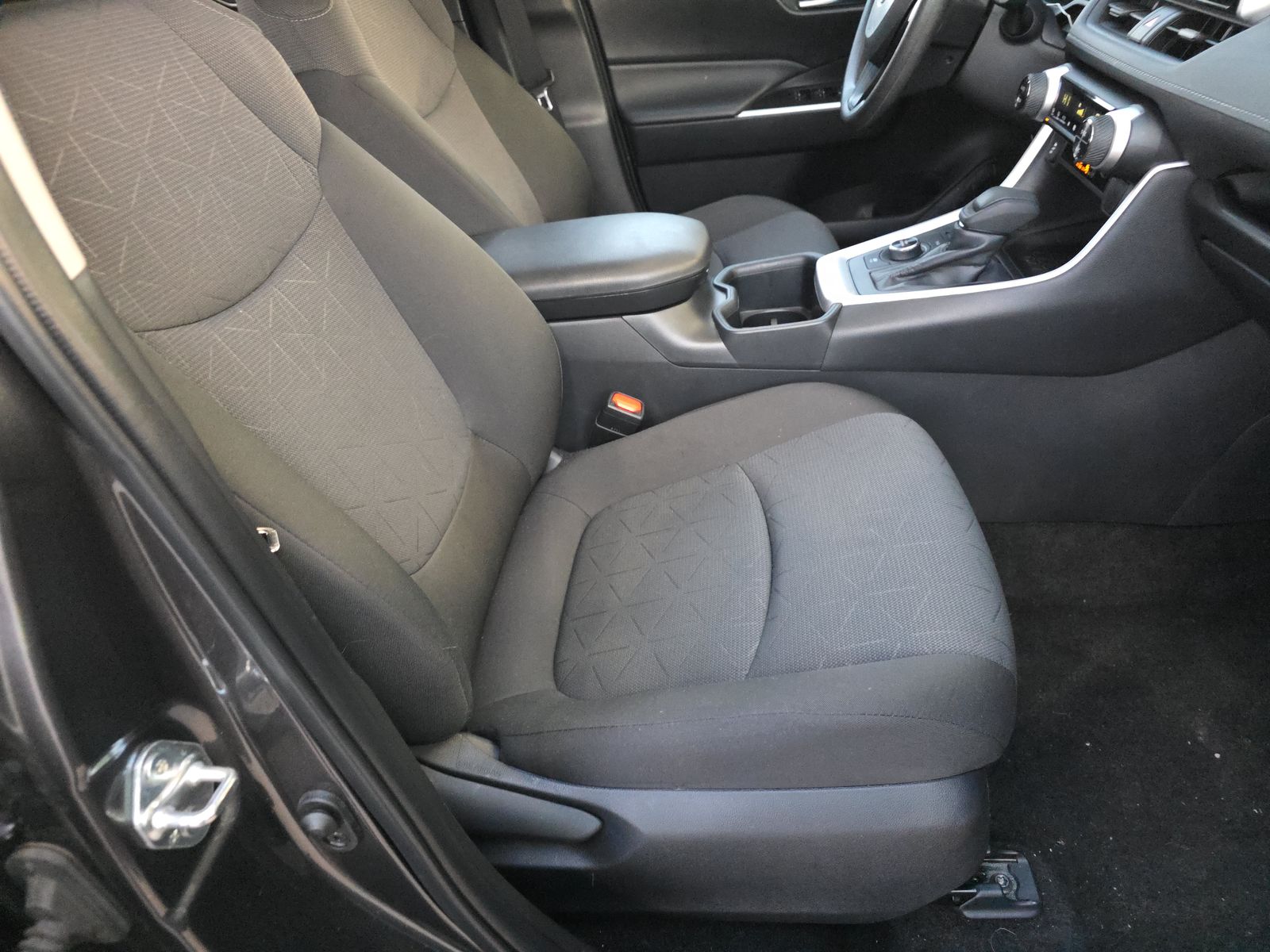 2025 Toyota RAV4 Hybrid XLE AWD