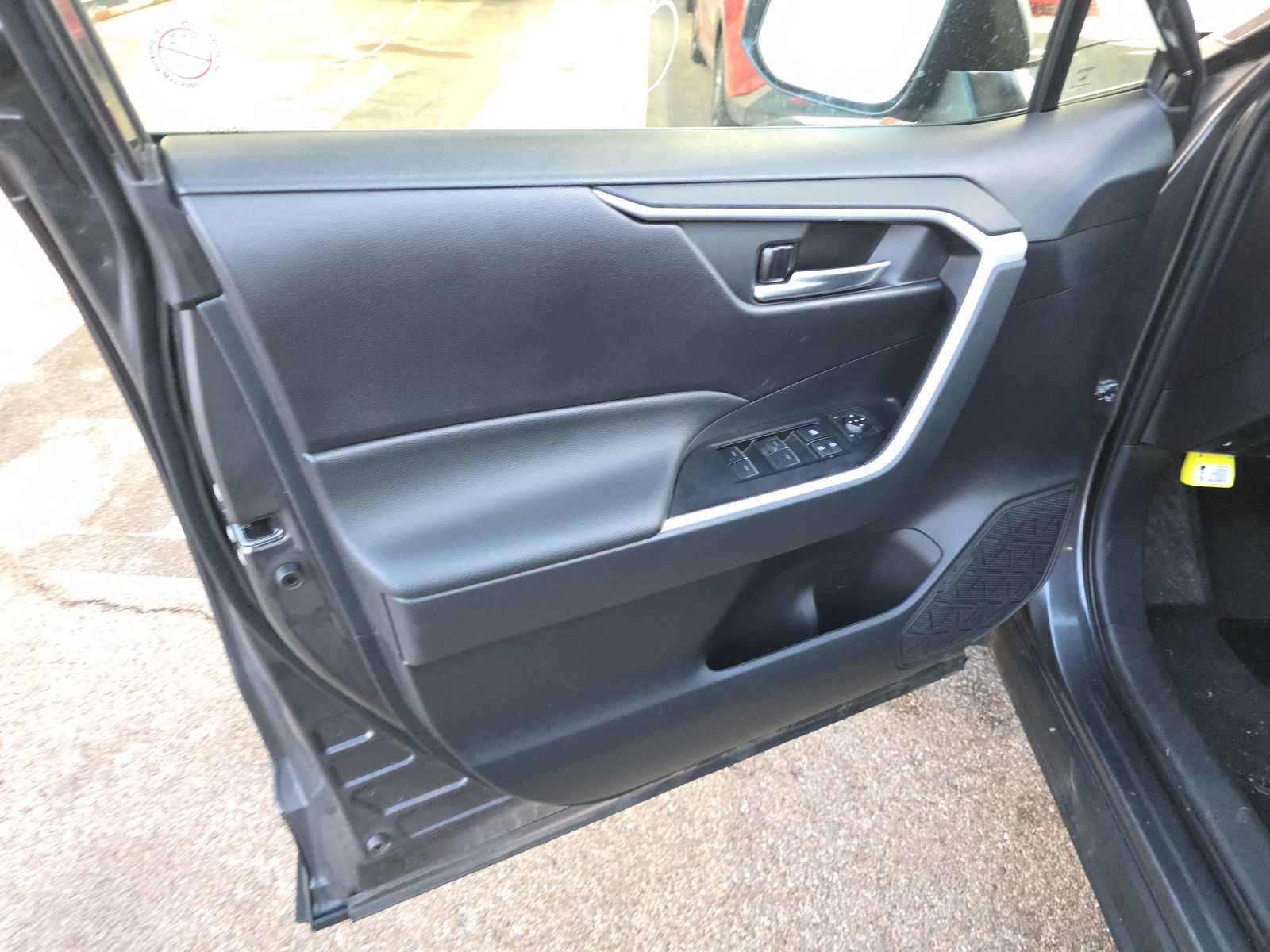 2025 Toyota RAV4 Hybrid XLE AWD