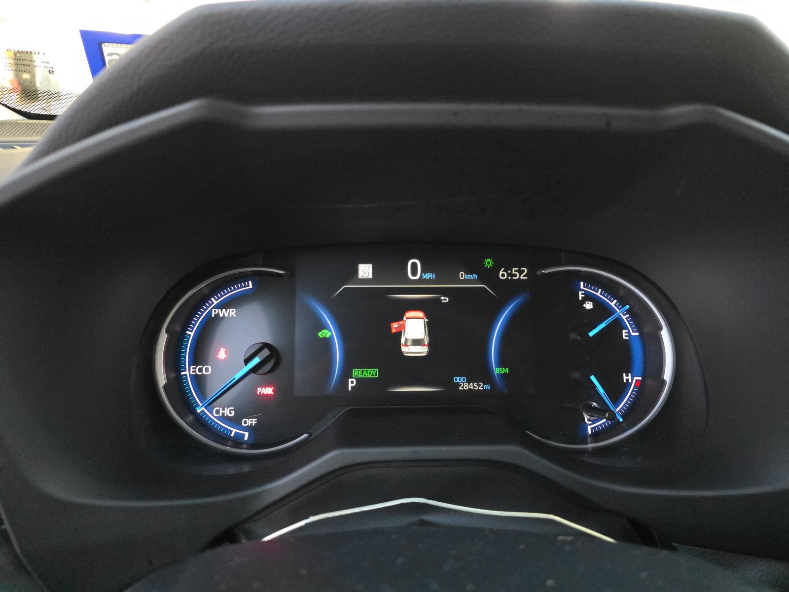 2025 Toyota RAV4 Hybrid XLE AWD