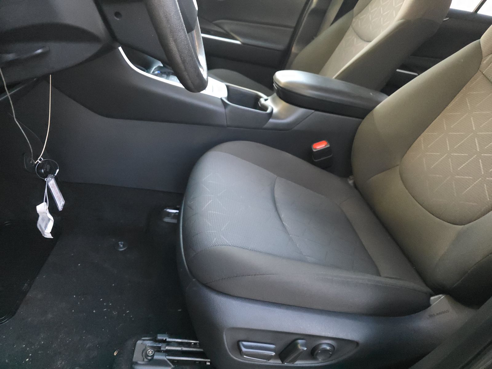 2025 Toyota RAV4 Hybrid XLE AWD