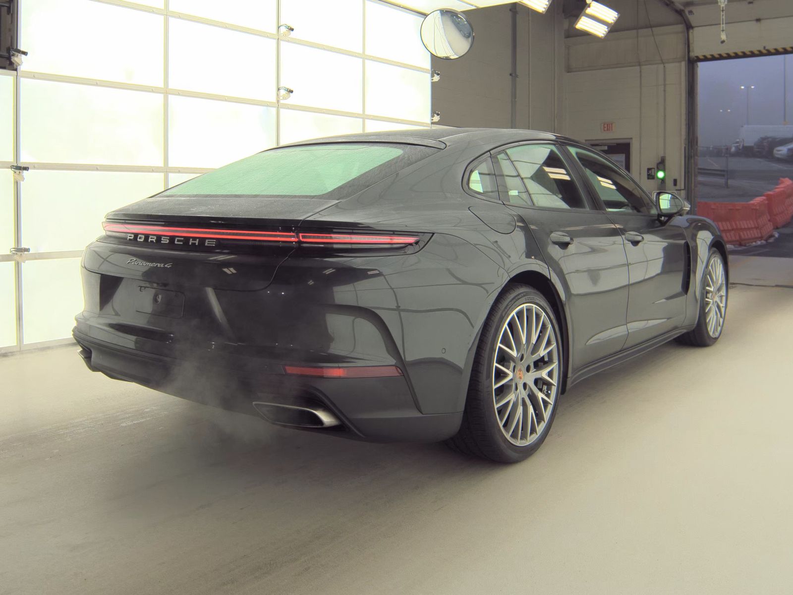 2025 Porsche Panamera 4 AWD