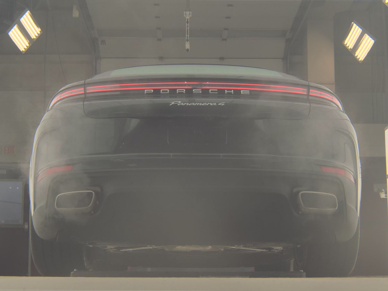 2025 Porsche Panamera 4 AWD