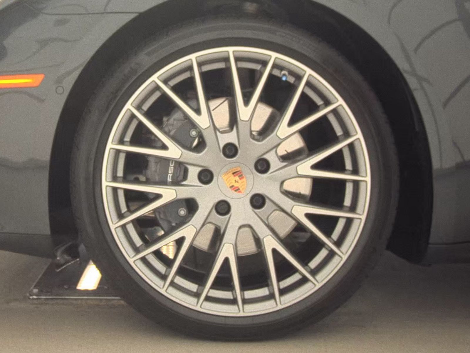 2025 Porsche Panamera 4 AWD