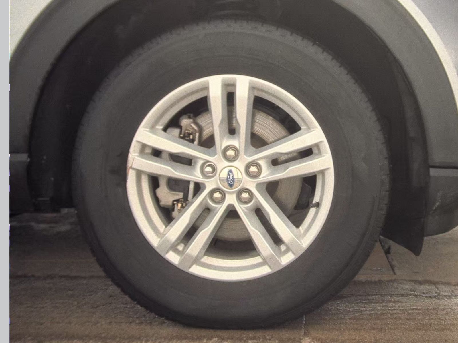 2023 Ford Explorer XLT AWD