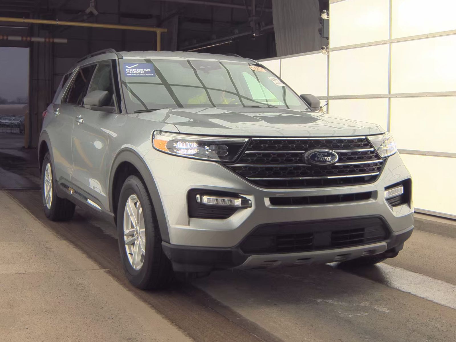 2023 Ford Explorer XLT AWD