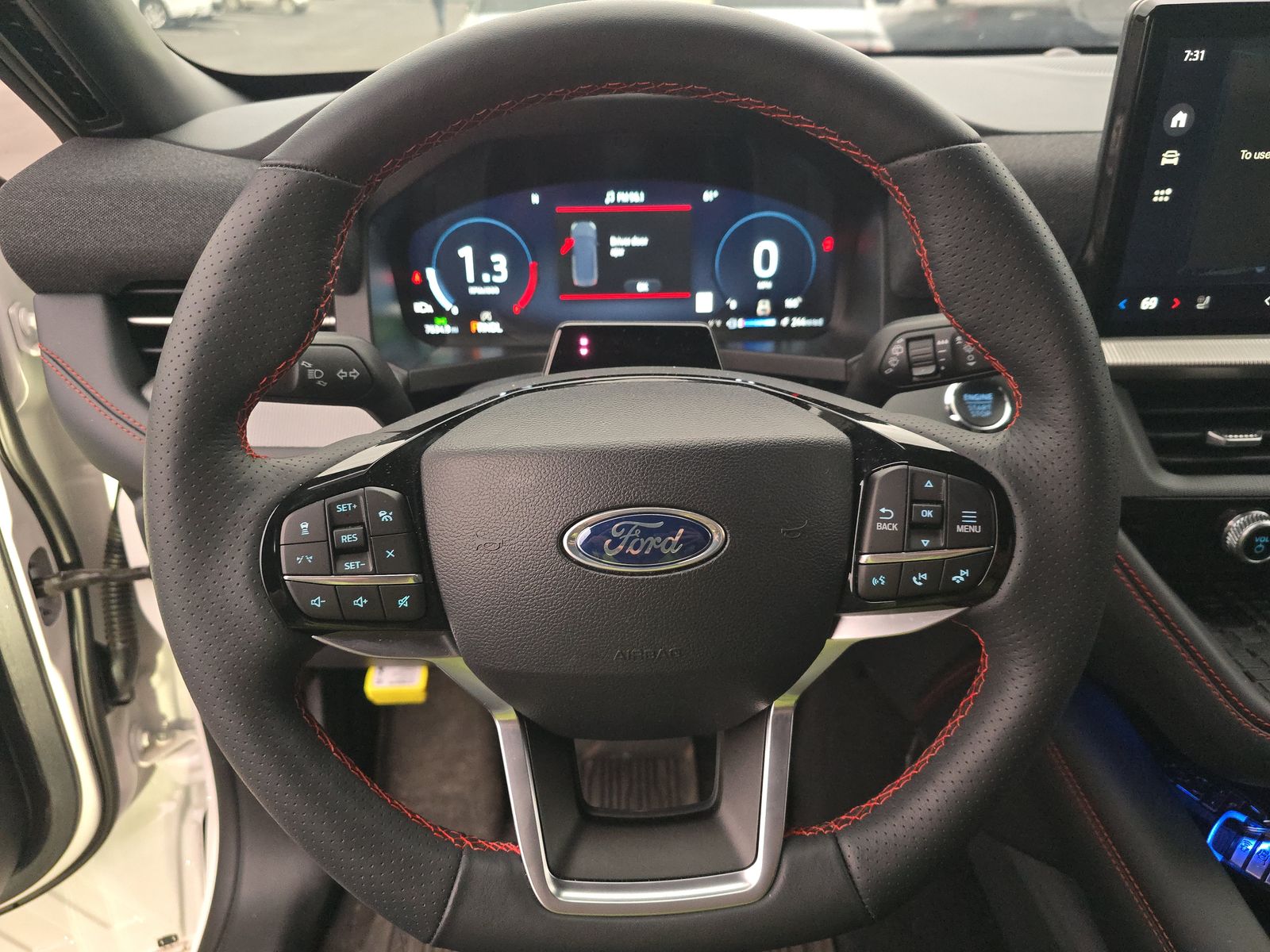 2025 Ford Explorer ST-Line RWD