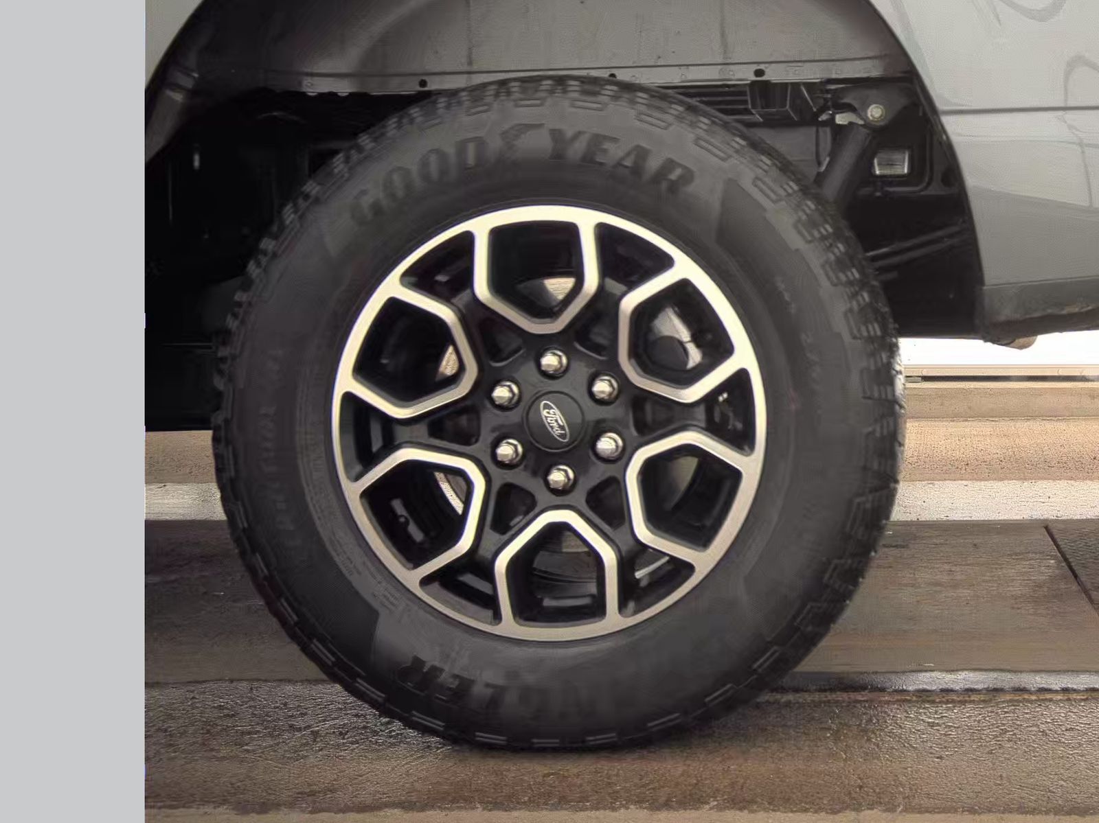 2023 Ford F-150 Hybrid XLT AWD