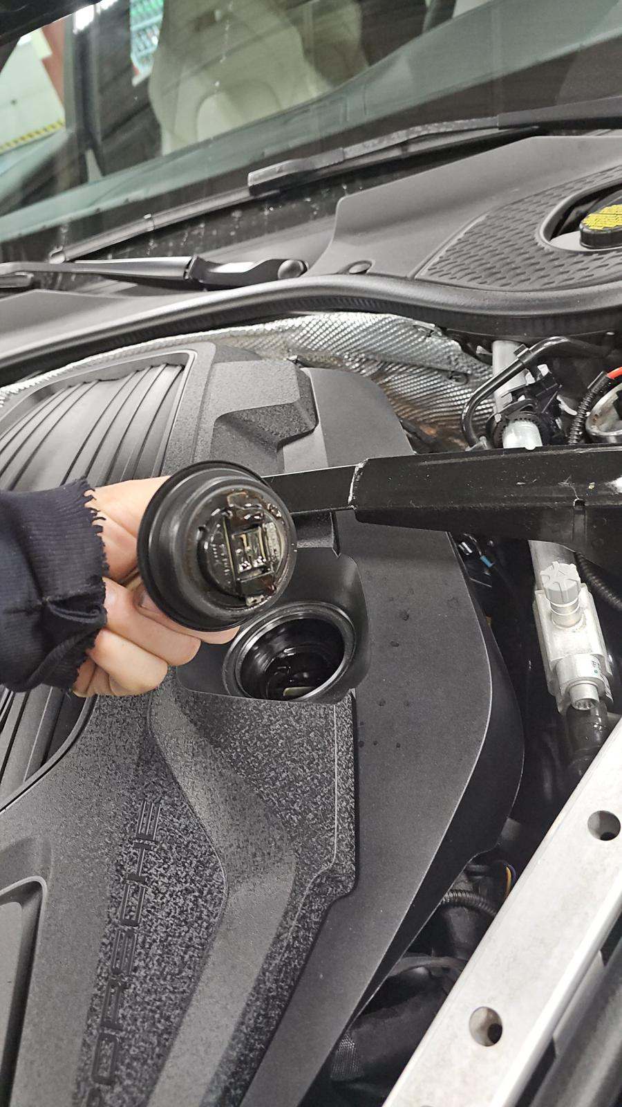 2025 Porsche Panamera 4 AWD