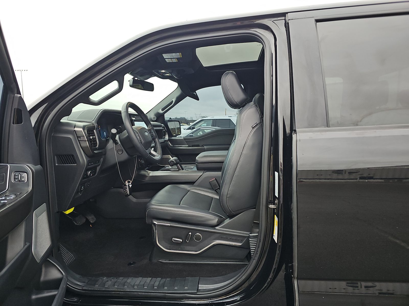 2024 Ford F-150 Hybrid Lariat AWD