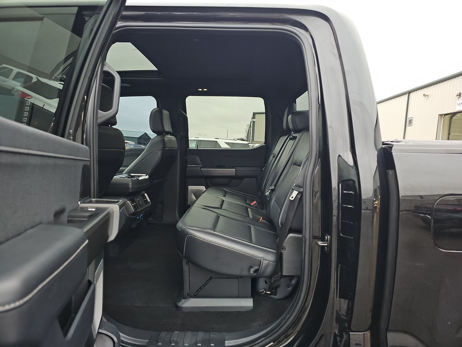 2024 Ford F-150 Hybrid Lariat AWD