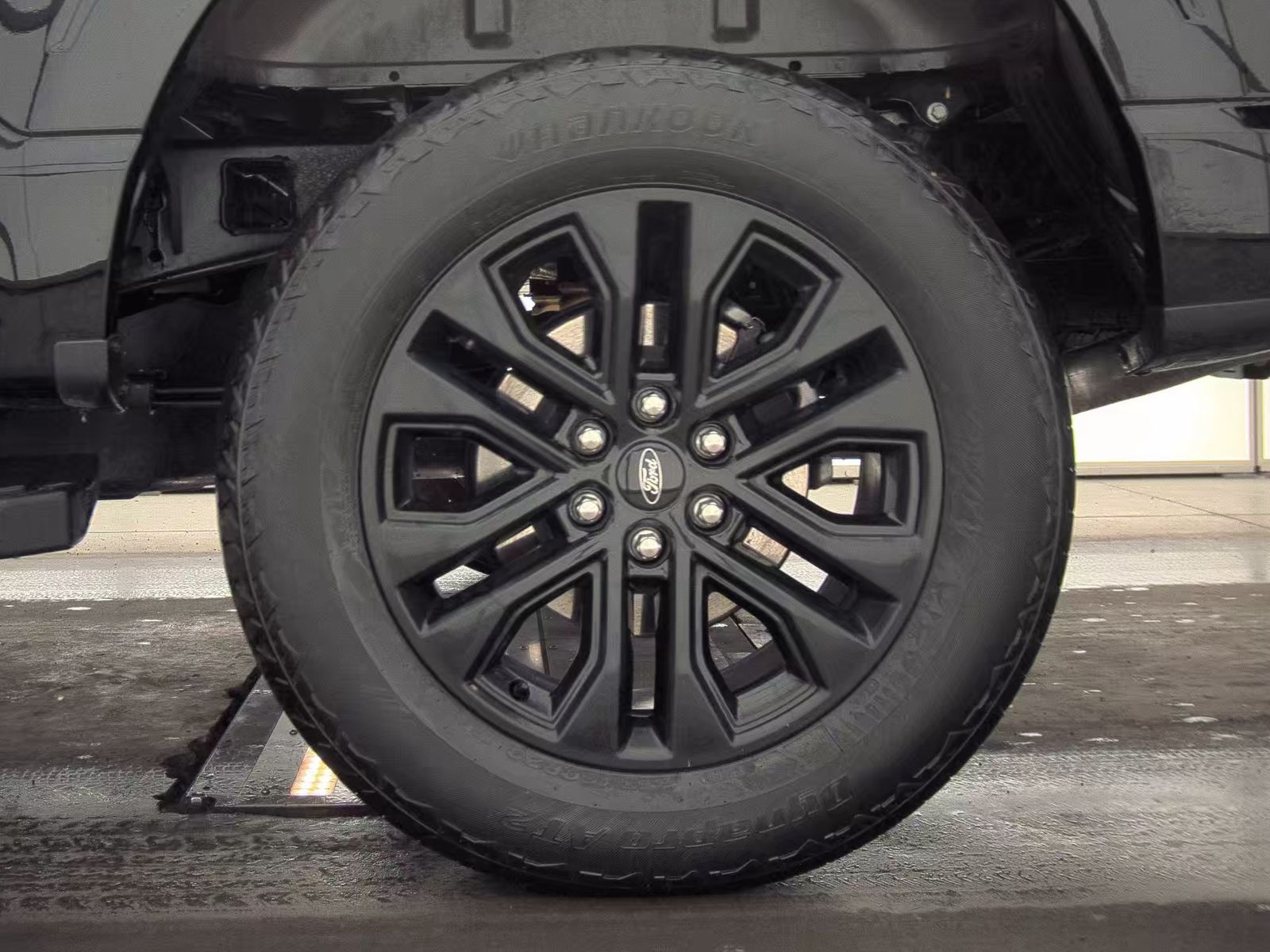 2024 Ford F-150 Hybrid Lariat AWD