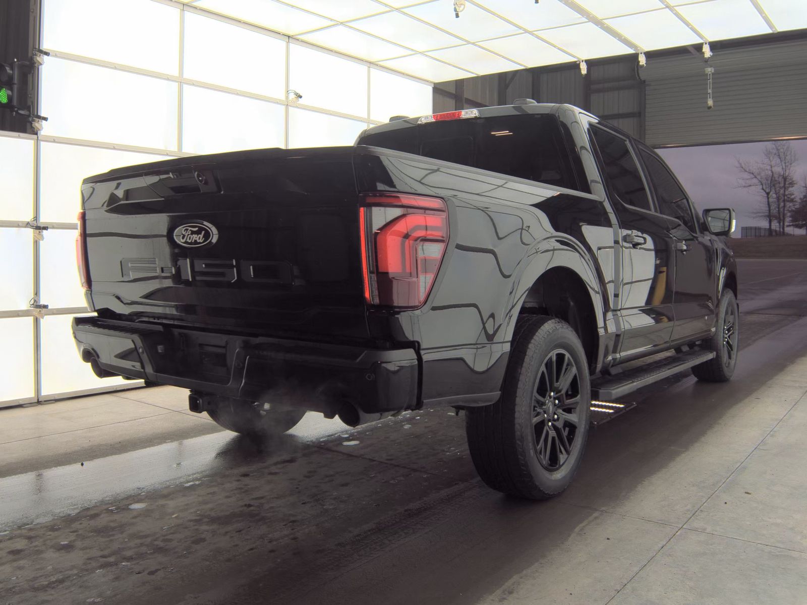 2024 Ford F-150 Hybrid Lariat AWD